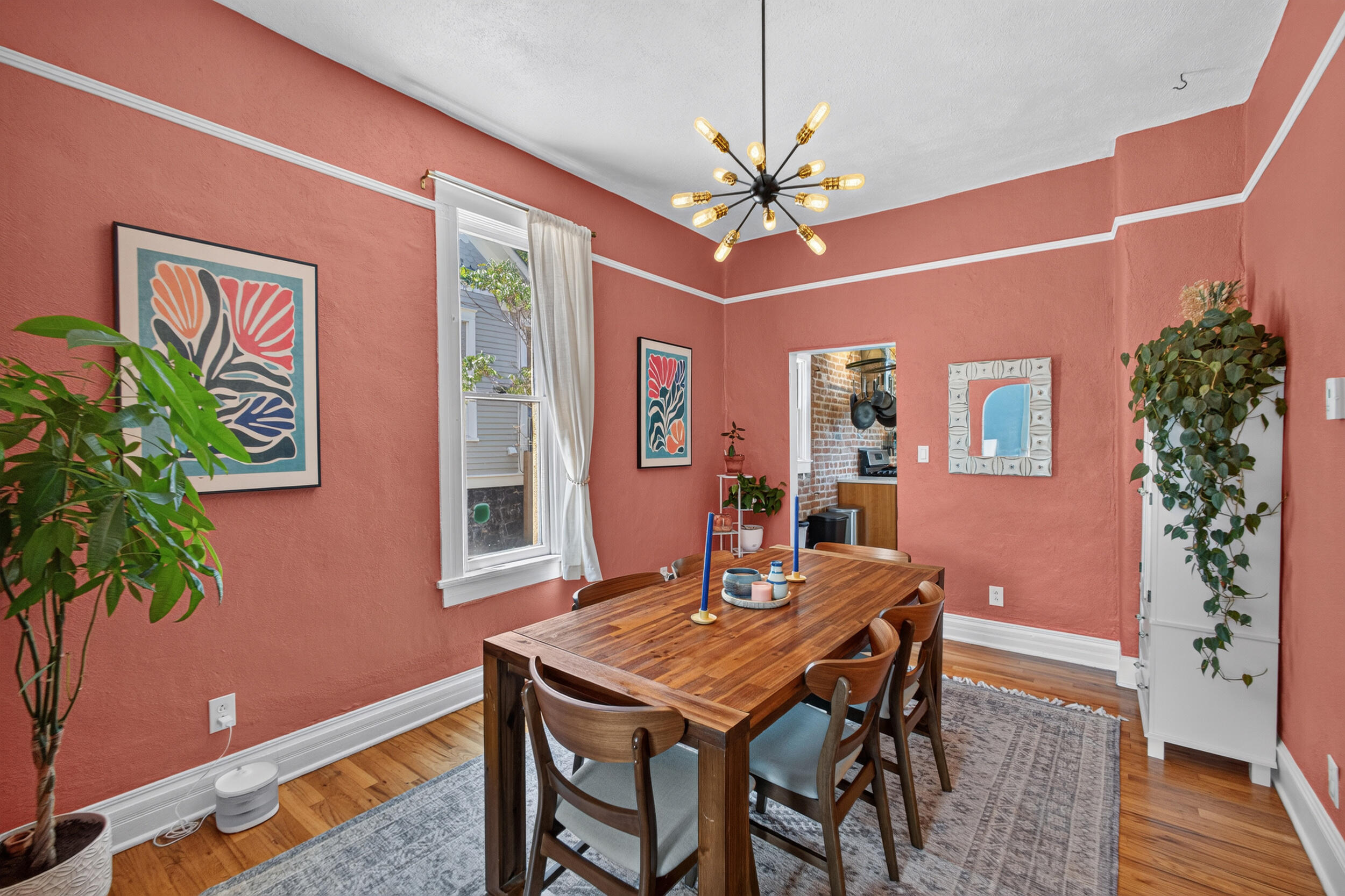 415 Edith Boulevard SE