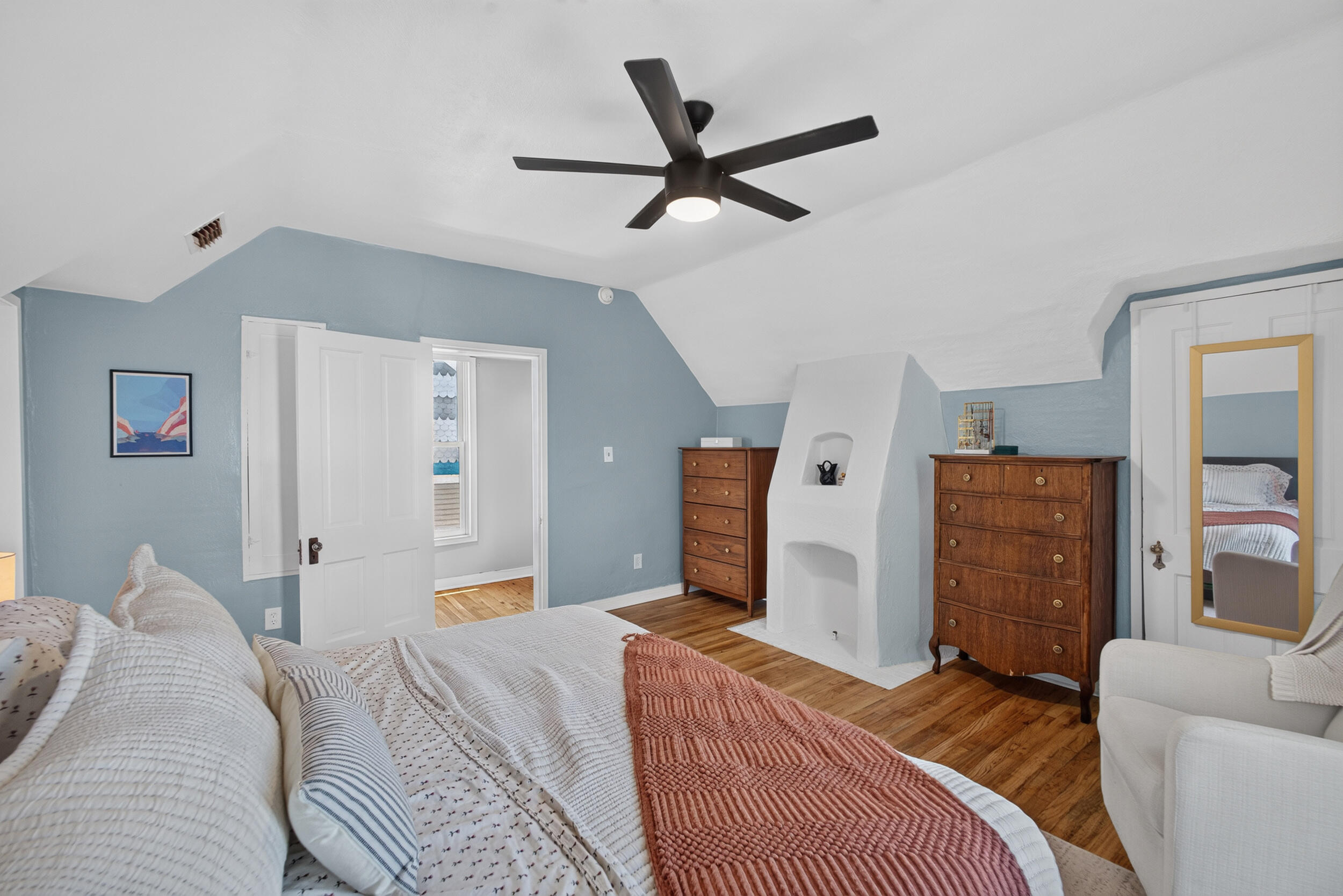 415 Edith Boulevard SE