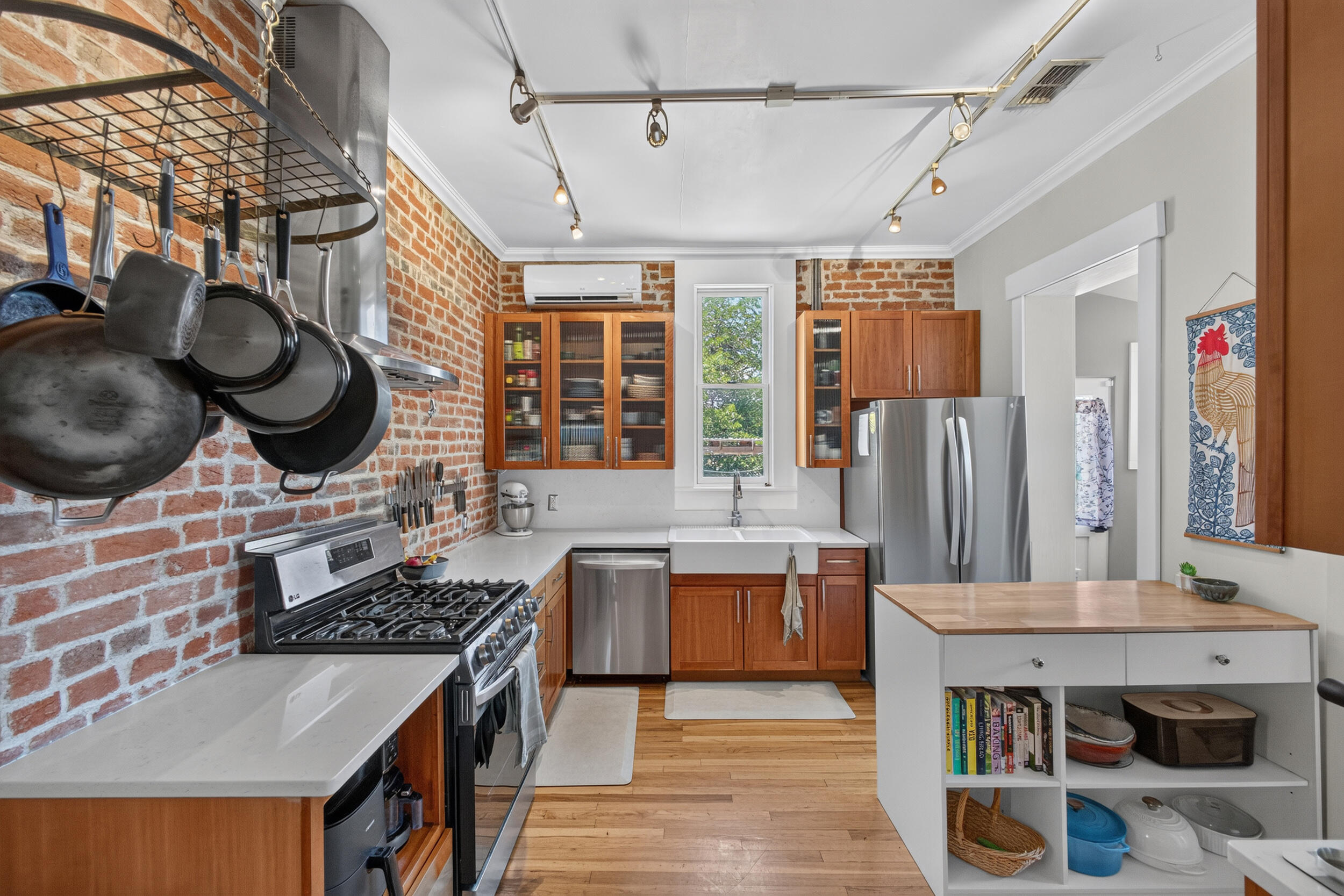 415 Edith Boulevard SE