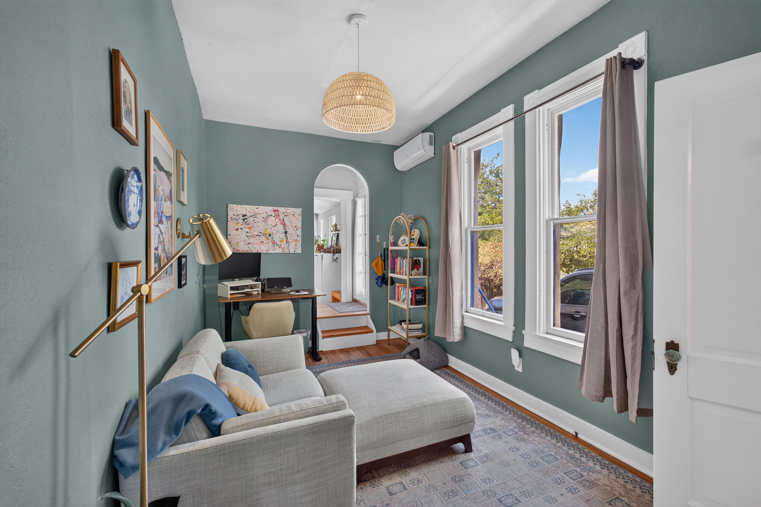 415 Edith Boulevard SE