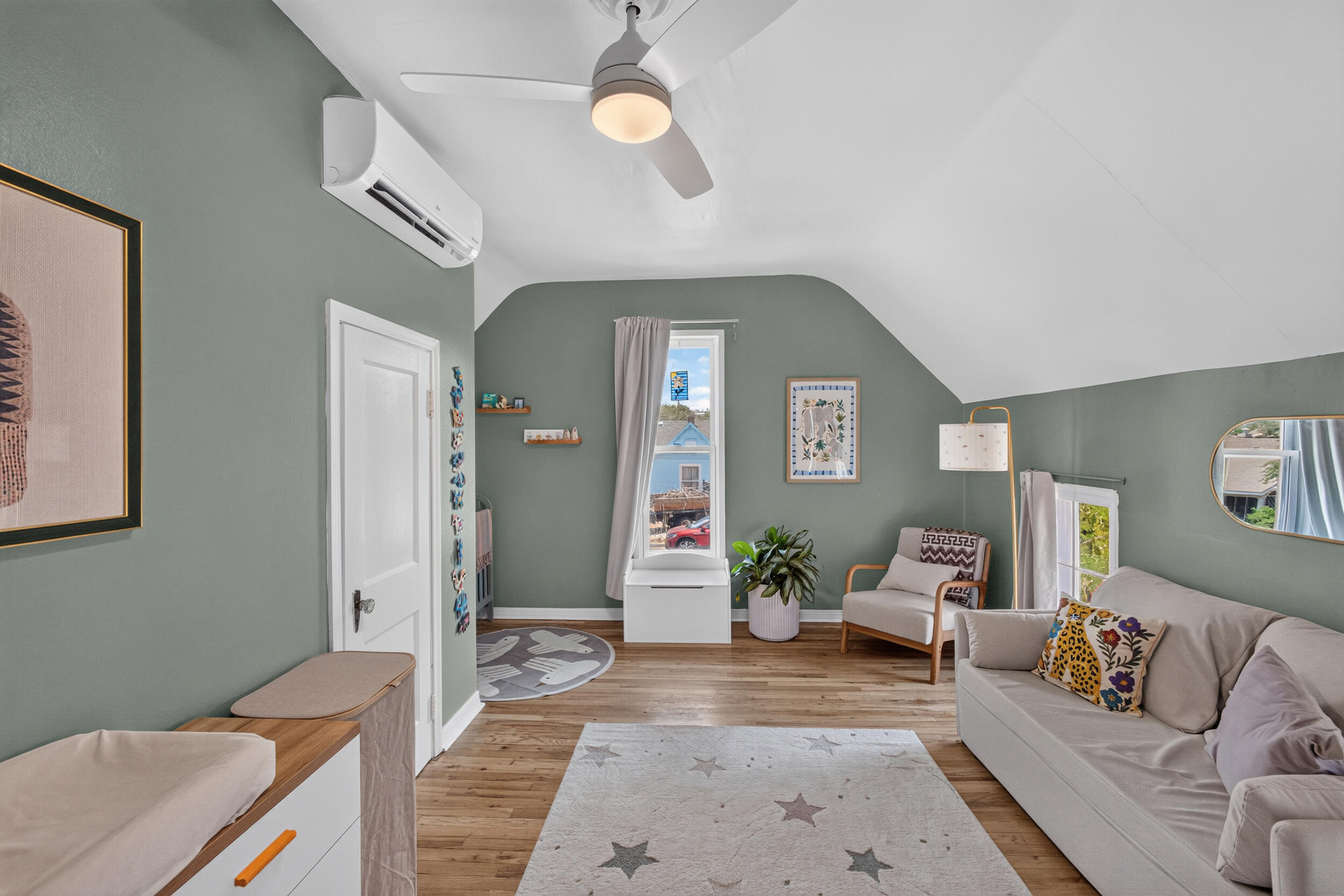 415 Edith Boulevard SE