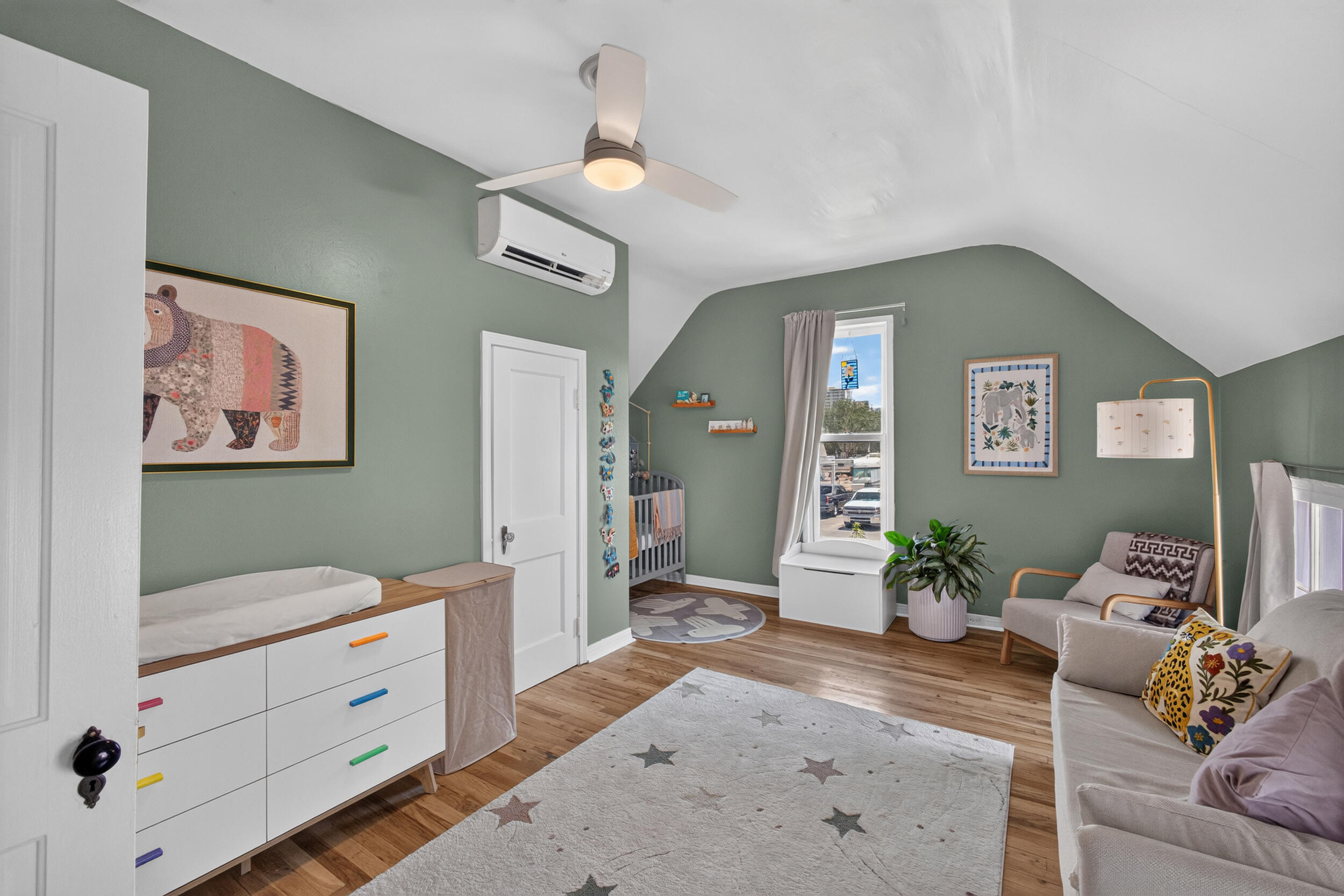 415 Edith Boulevard SE
