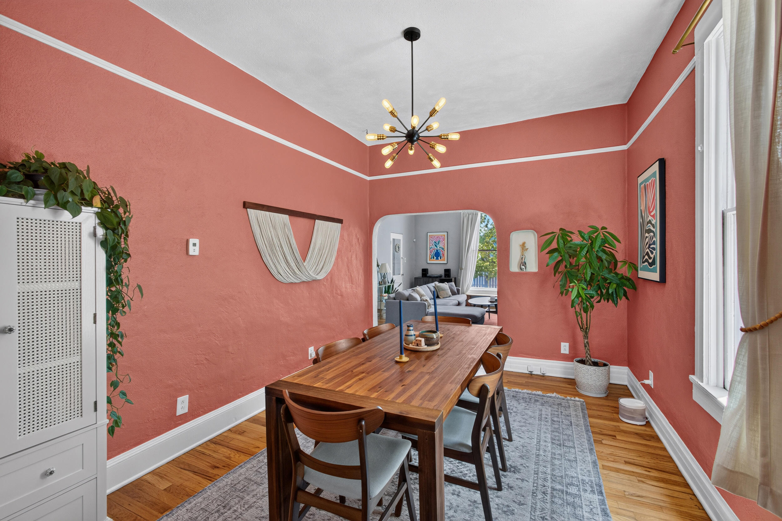 415 Edith Boulevard SE
