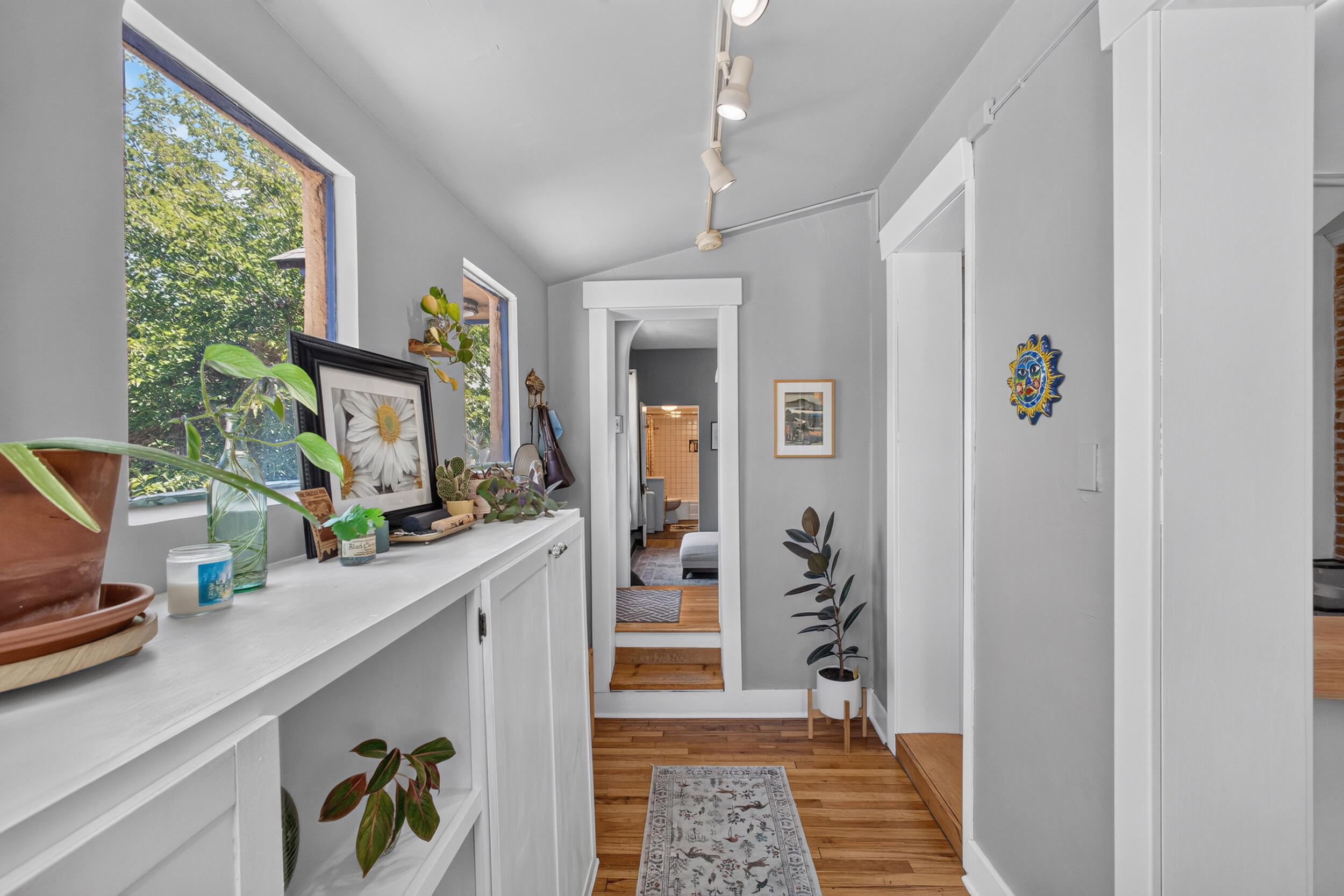 415 Edith Boulevard SE