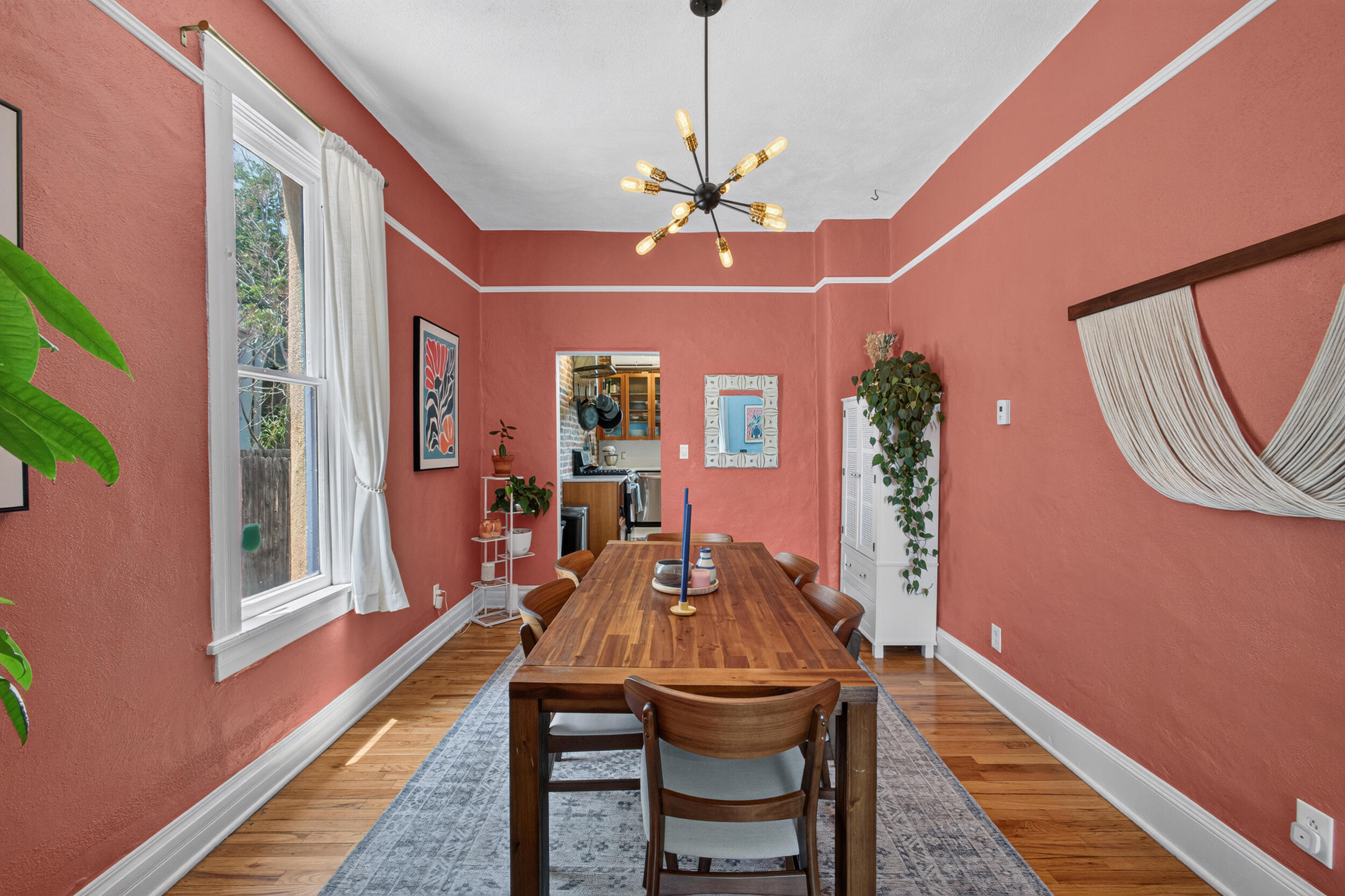 415 Edith Boulevard SE