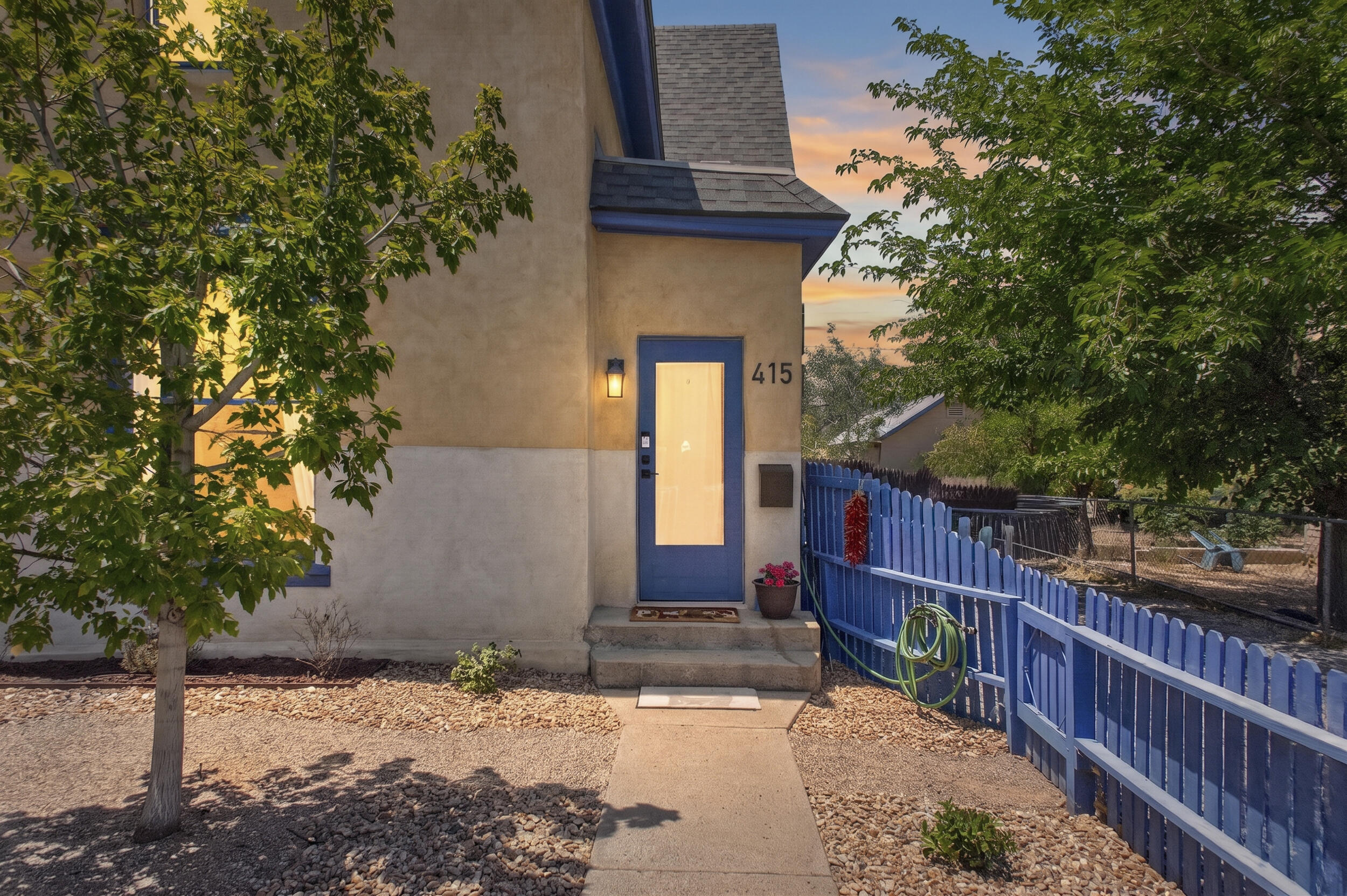 415 Edith Boulevard SE