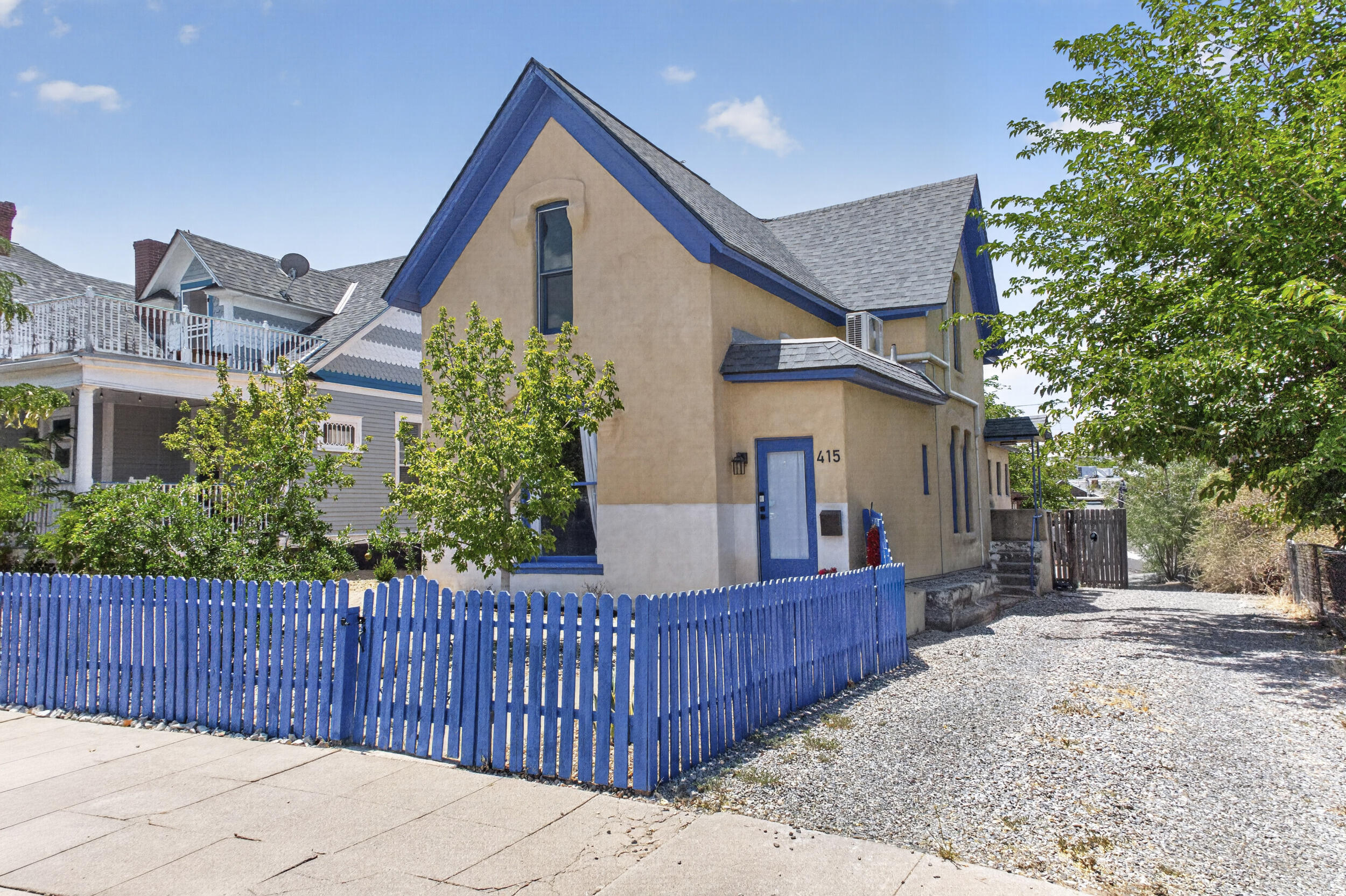 415 Edith Boulevard SE