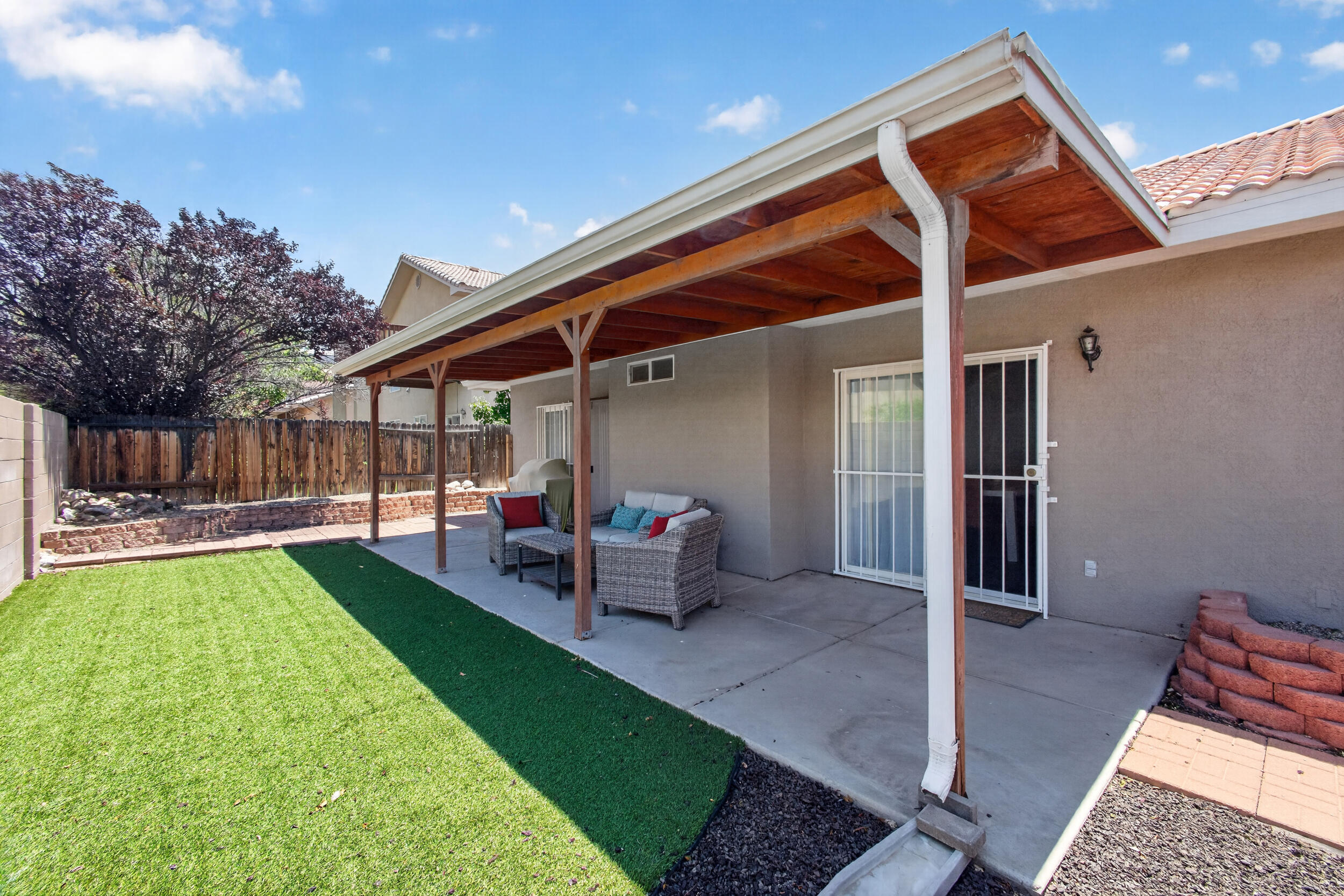 6601 Vista Del Rancho Road NE