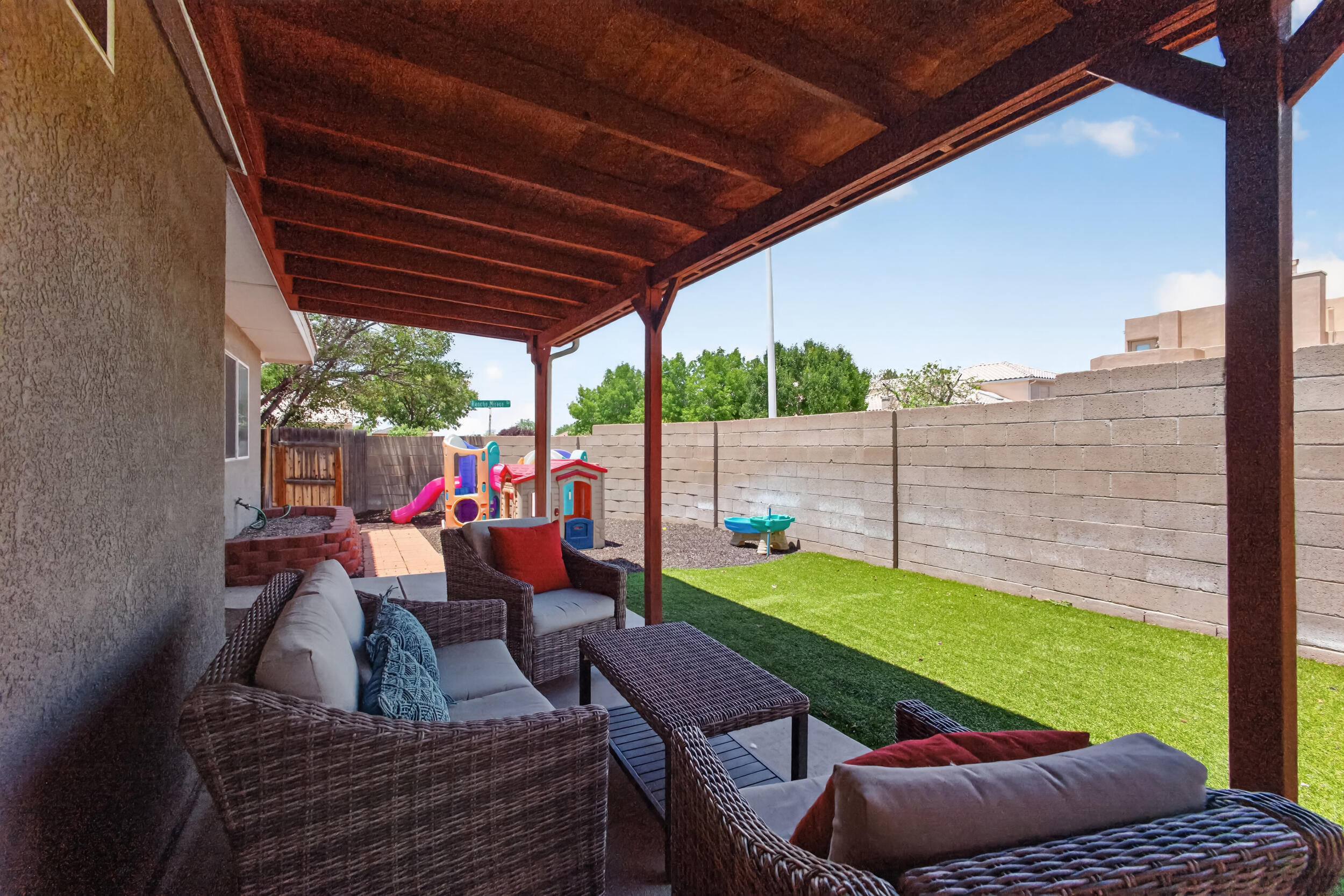 6601 Vista Del Rancho Road NE