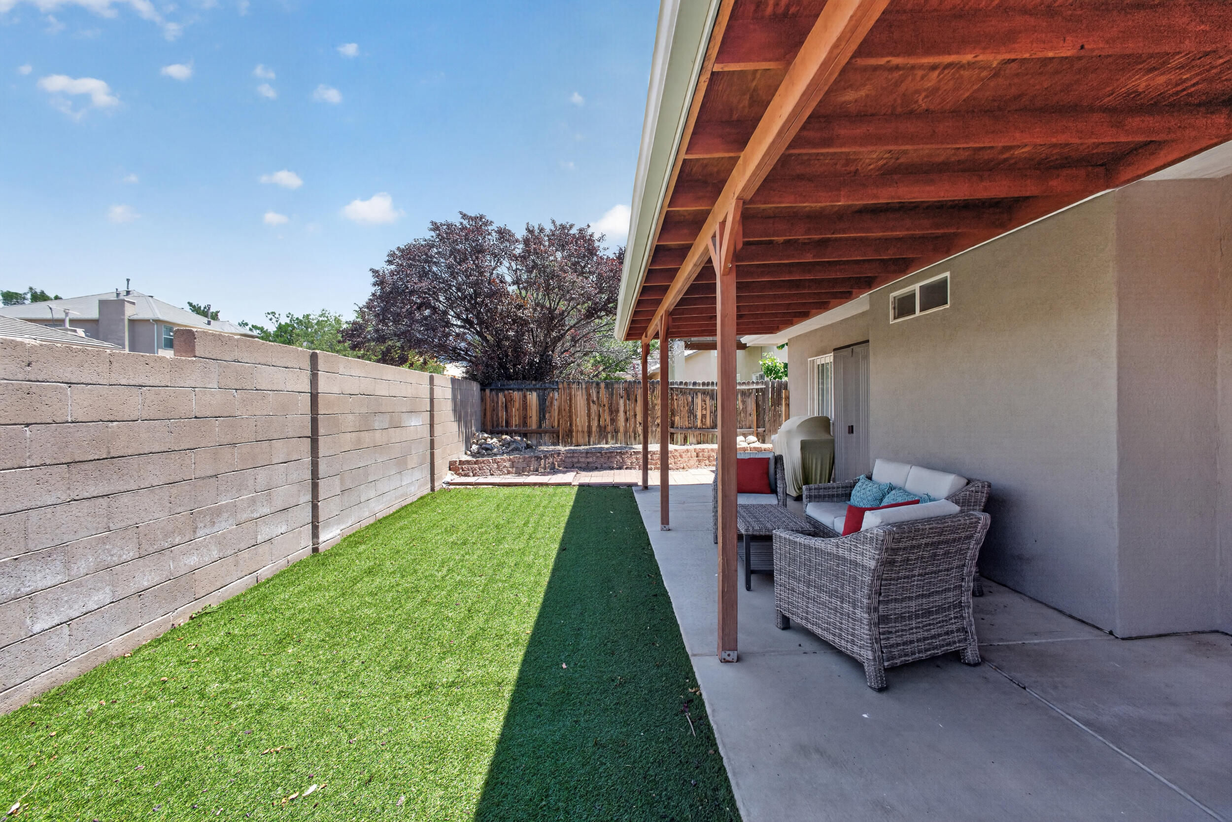 6601 Vista Del Rancho Road NE