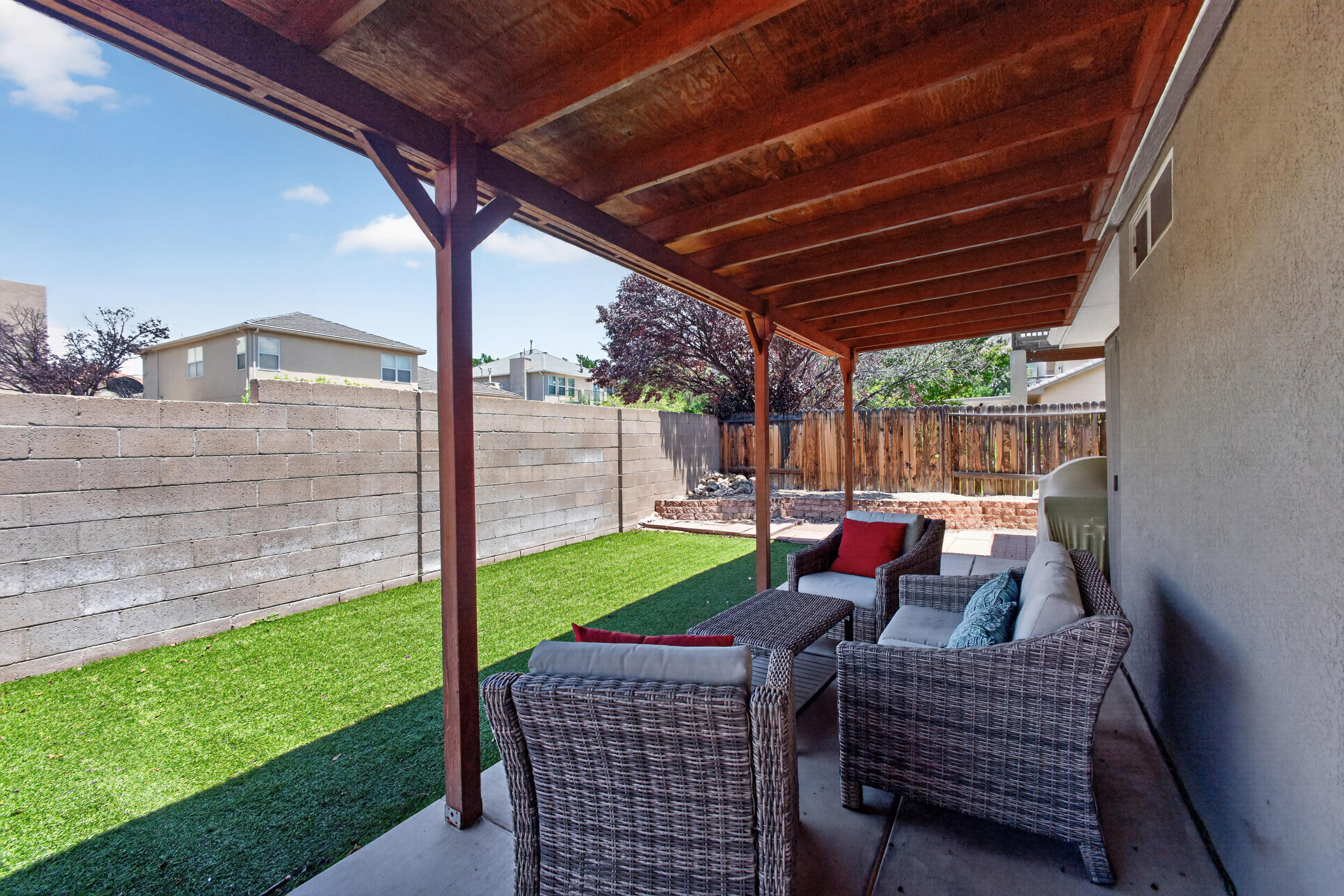 6601 Vista Del Rancho Road NE
