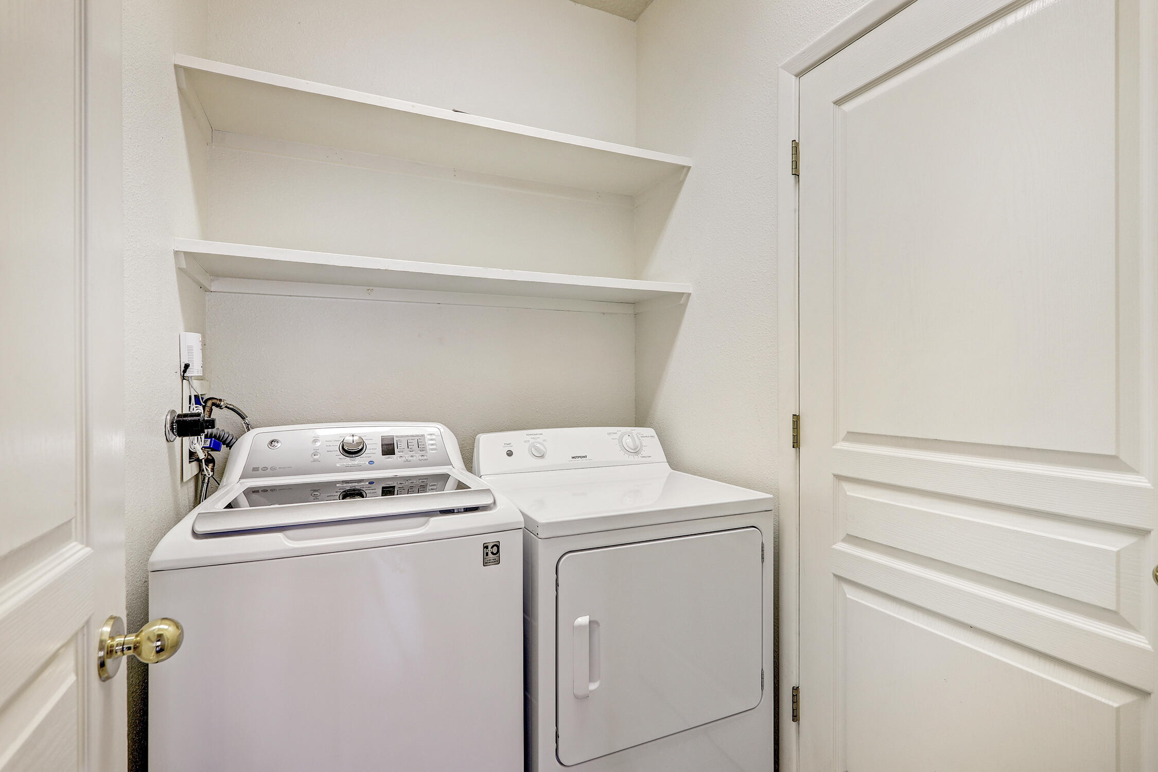 4211 Pitt Place NE UNIT 3