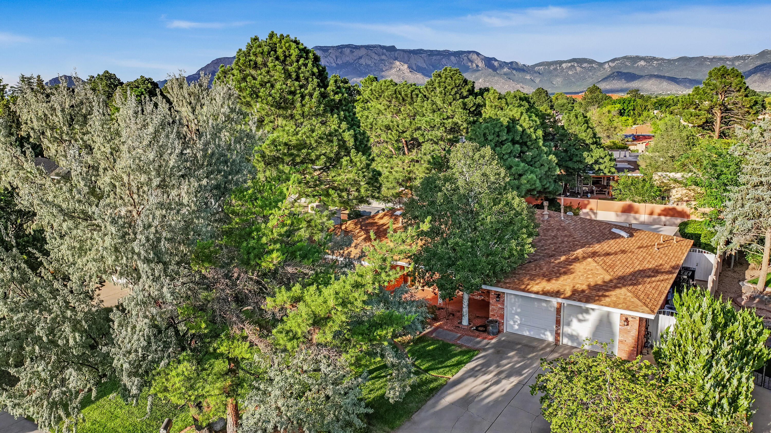 7820 Charger Trail NE