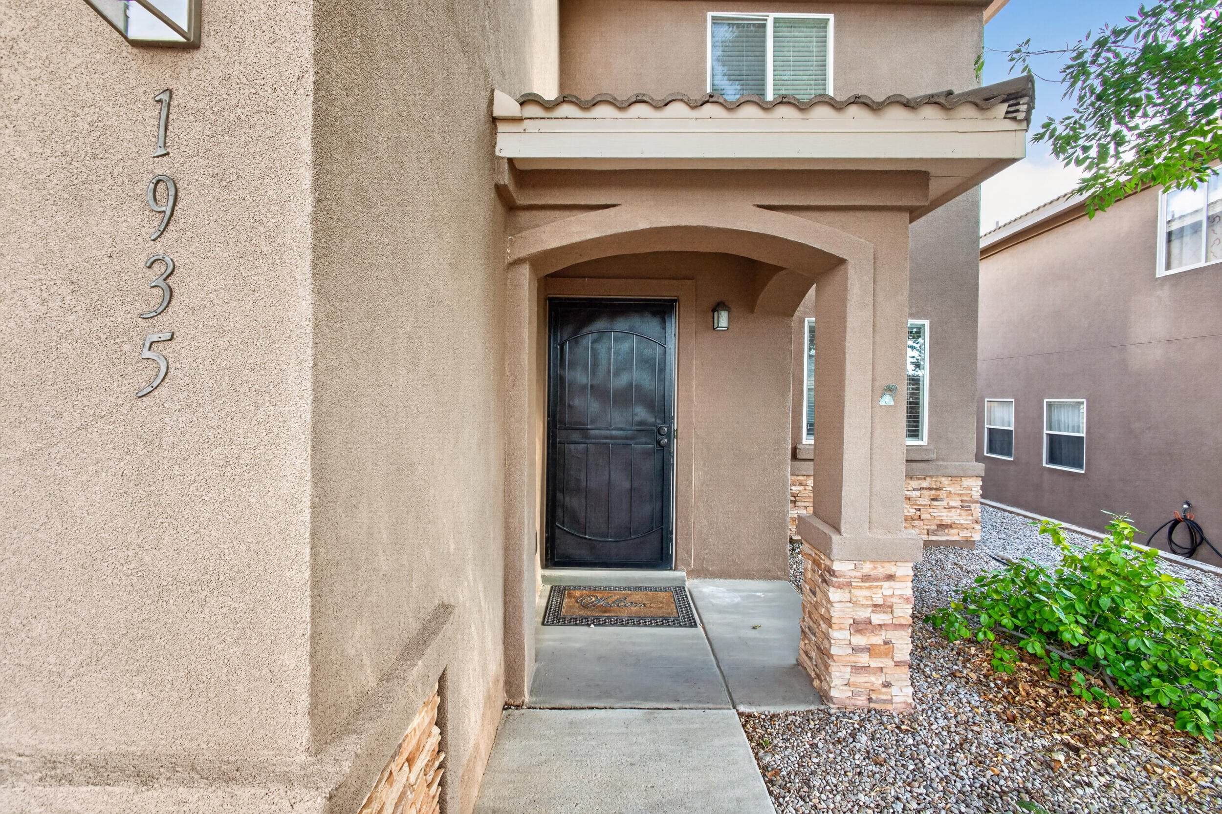 1935 Busher Road SE
