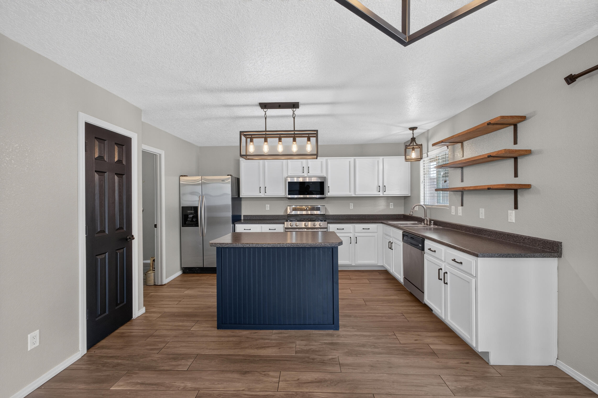 1935 Busher Road SE