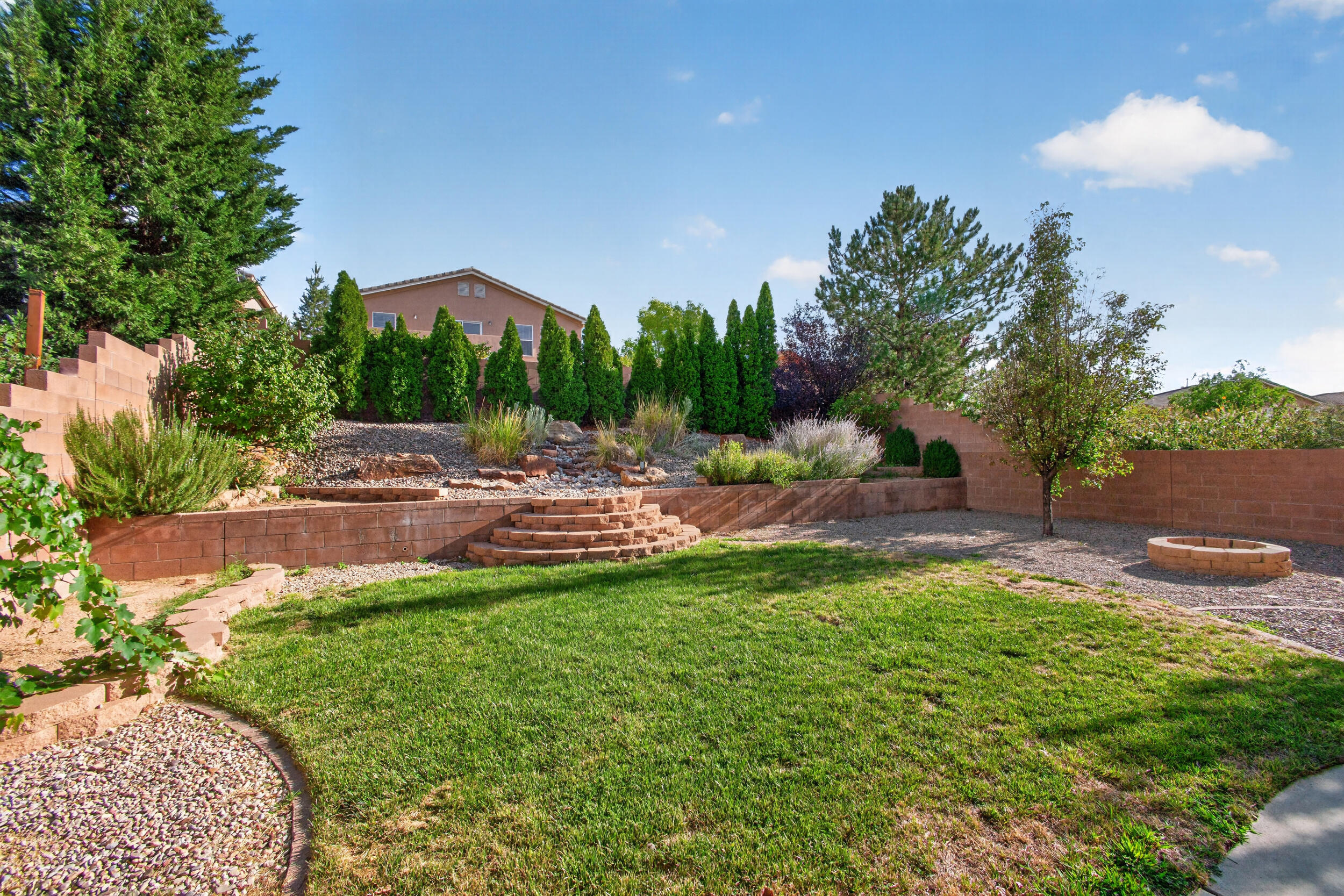 1935 Busher Road SE