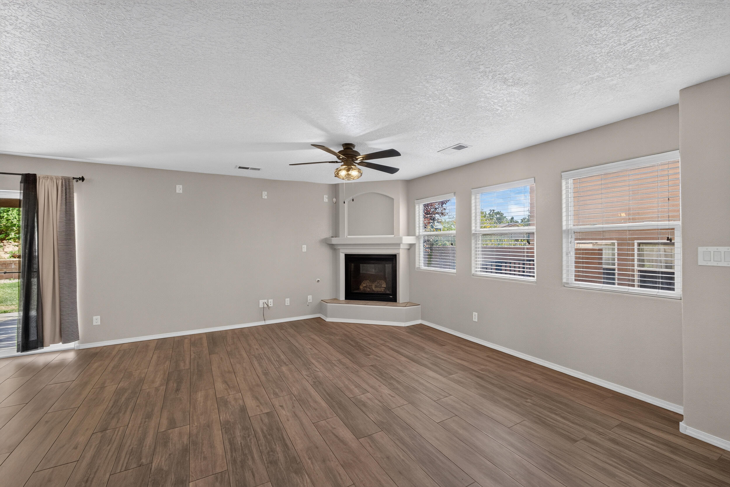 1935 Busher Road SE