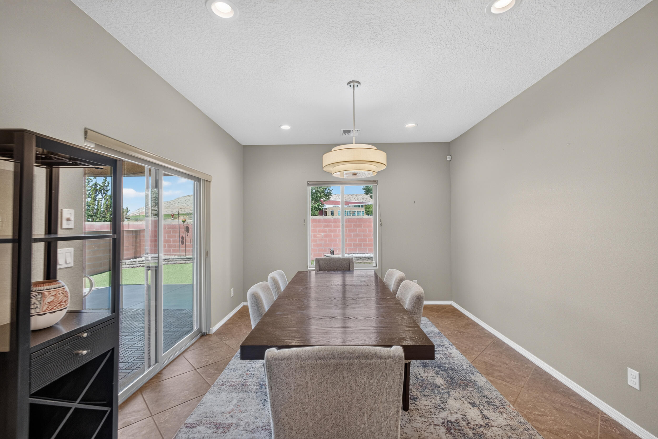 625 Palo Alto Drive NE