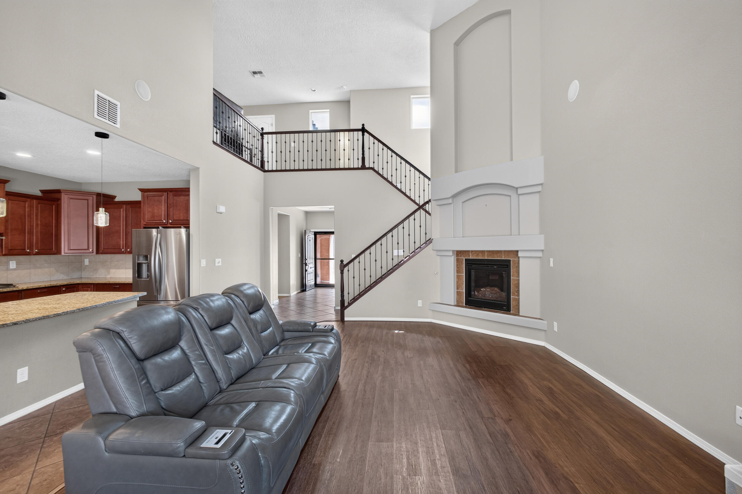 625 Palo Alto Drive NE