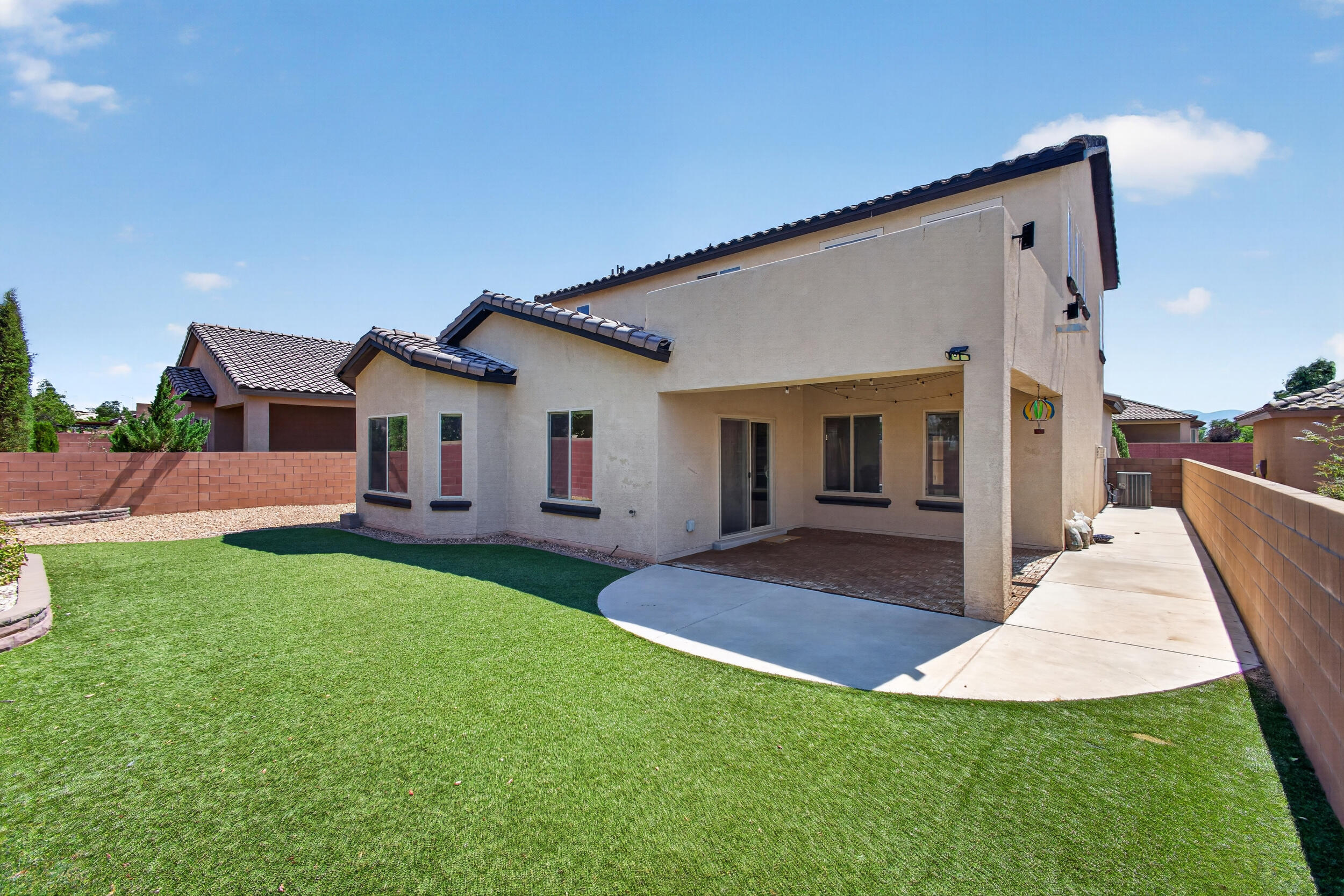 625 Palo Alto Drive NE