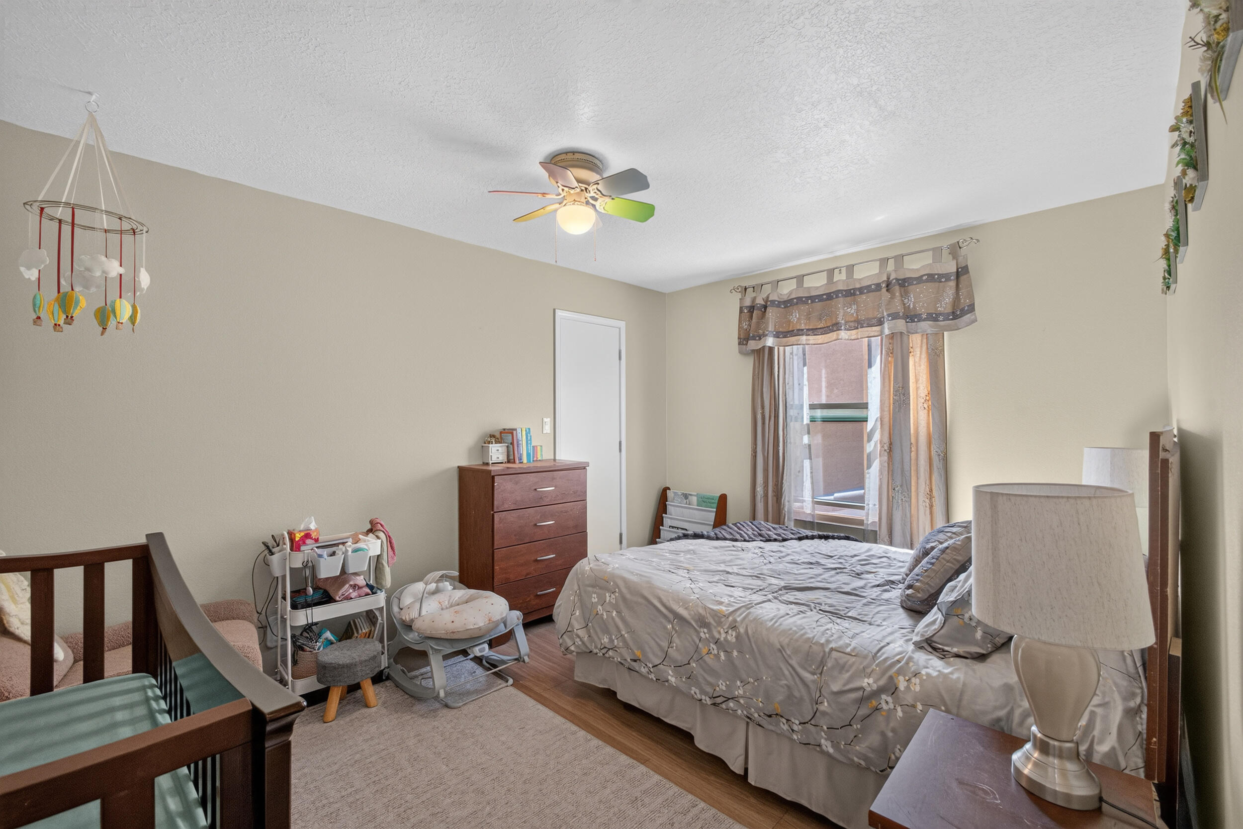 5409 Colleens Way NE