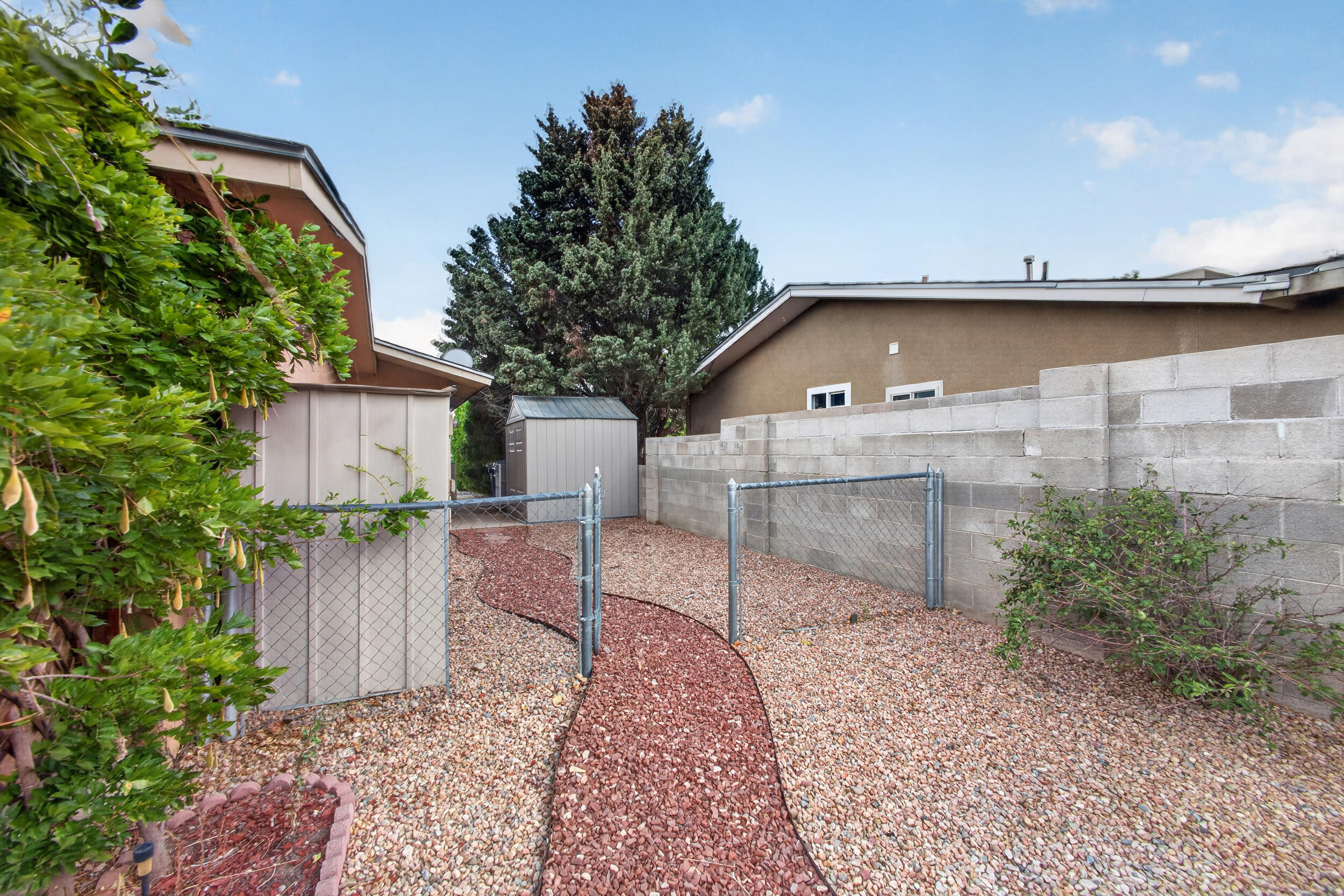4917 Chisholm Trail NW