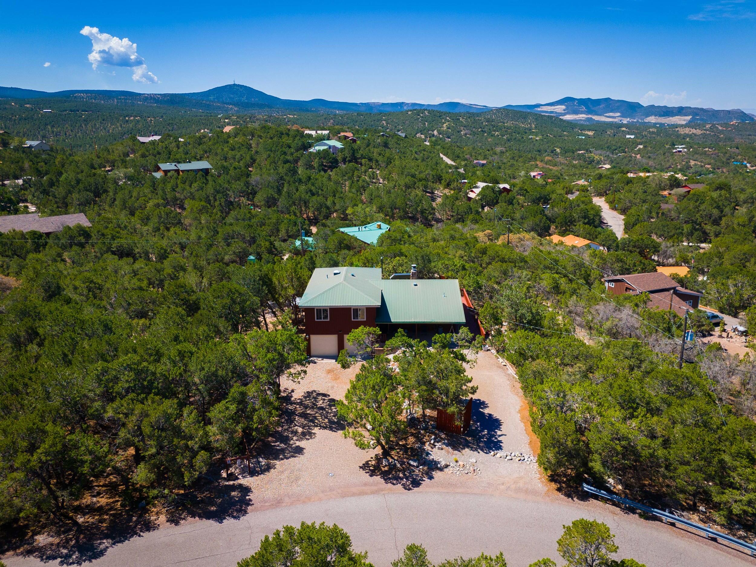 17 Tejon Drive