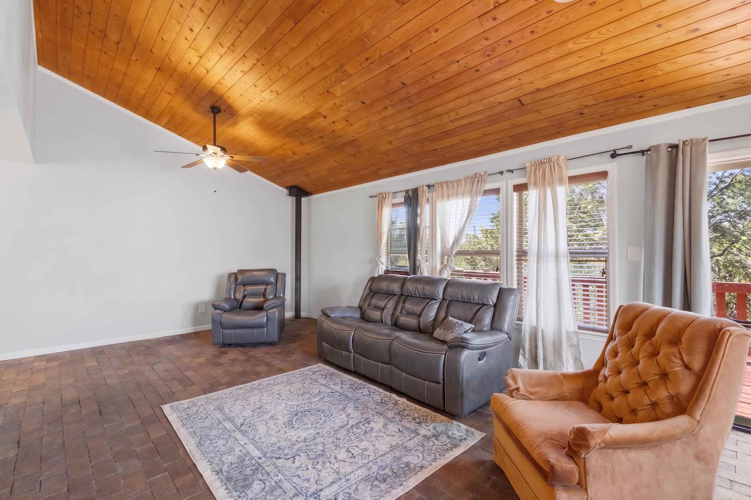 17 Tejon Drive