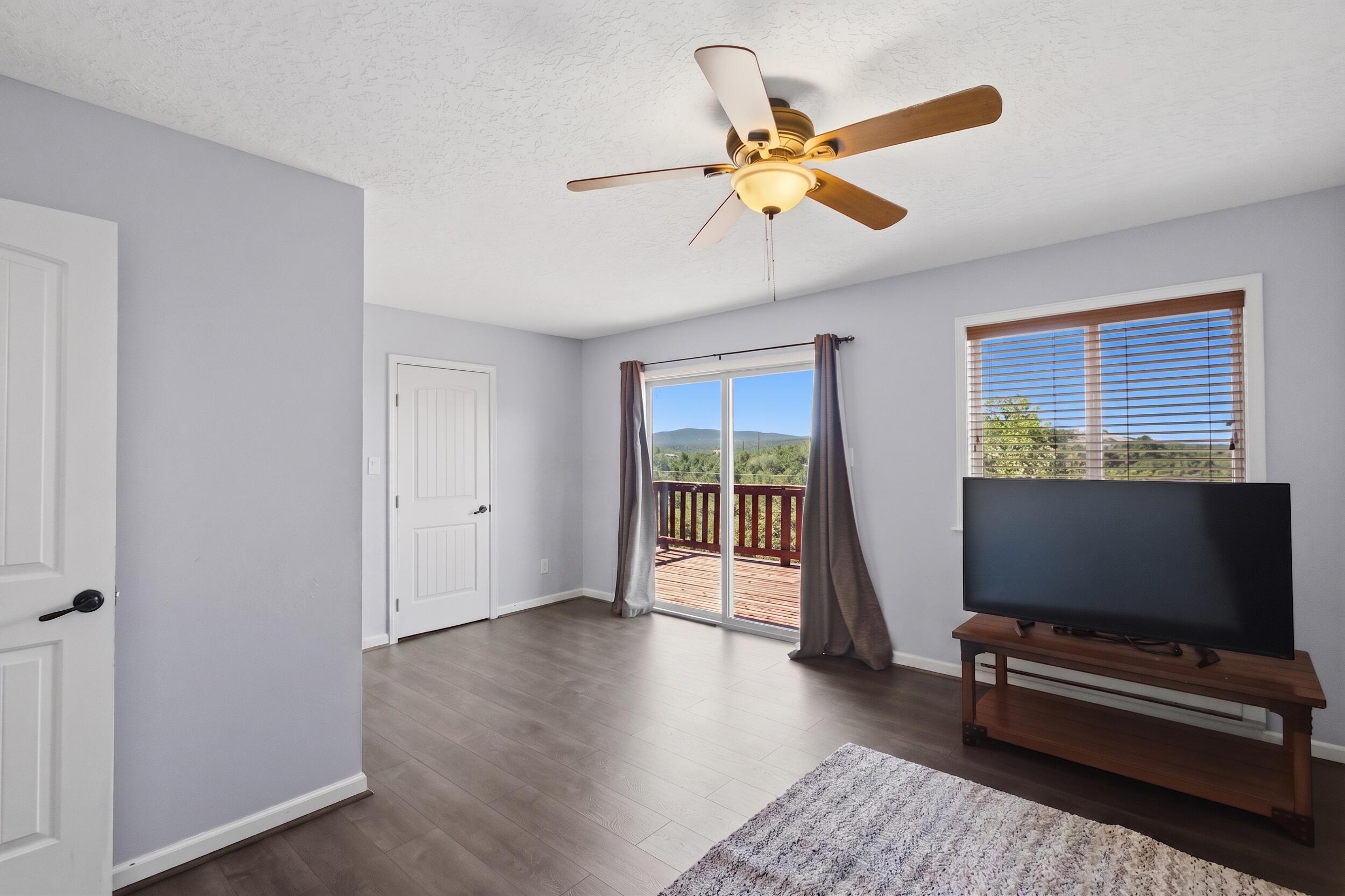 17 Tejon Drive