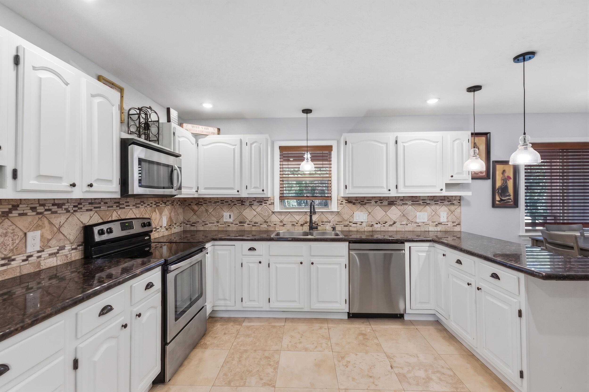 17 Tejon Drive