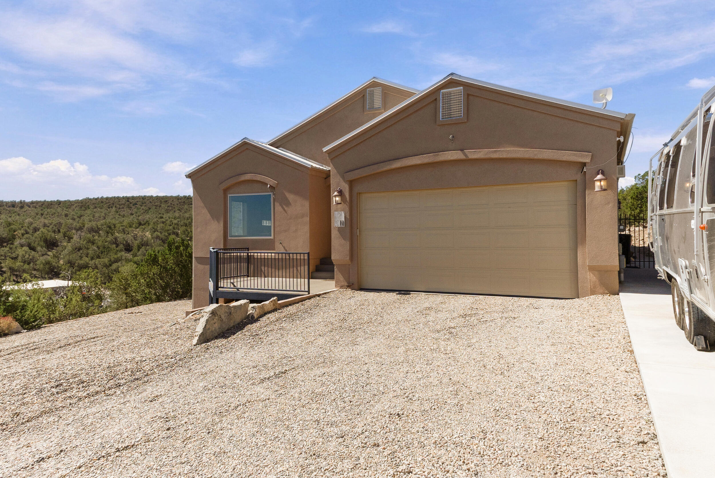 11 Estribor Court