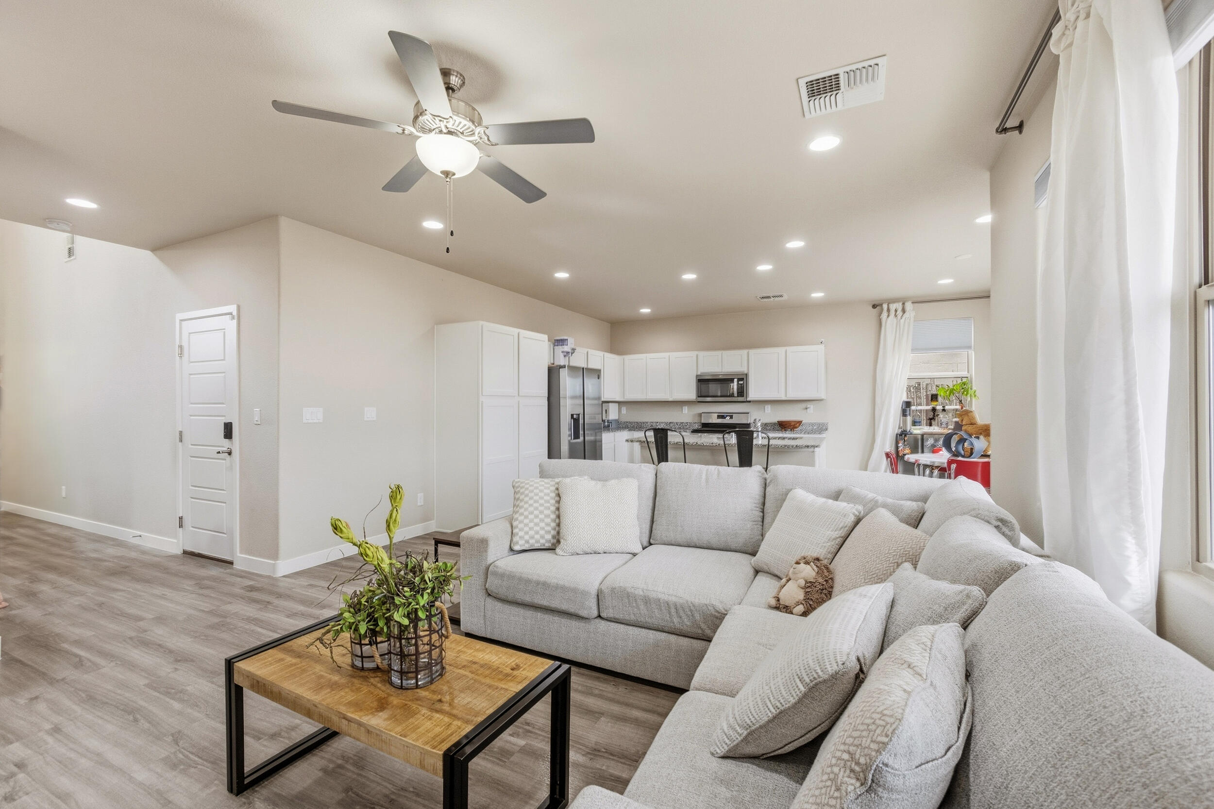 7240 Vista Serena Loop