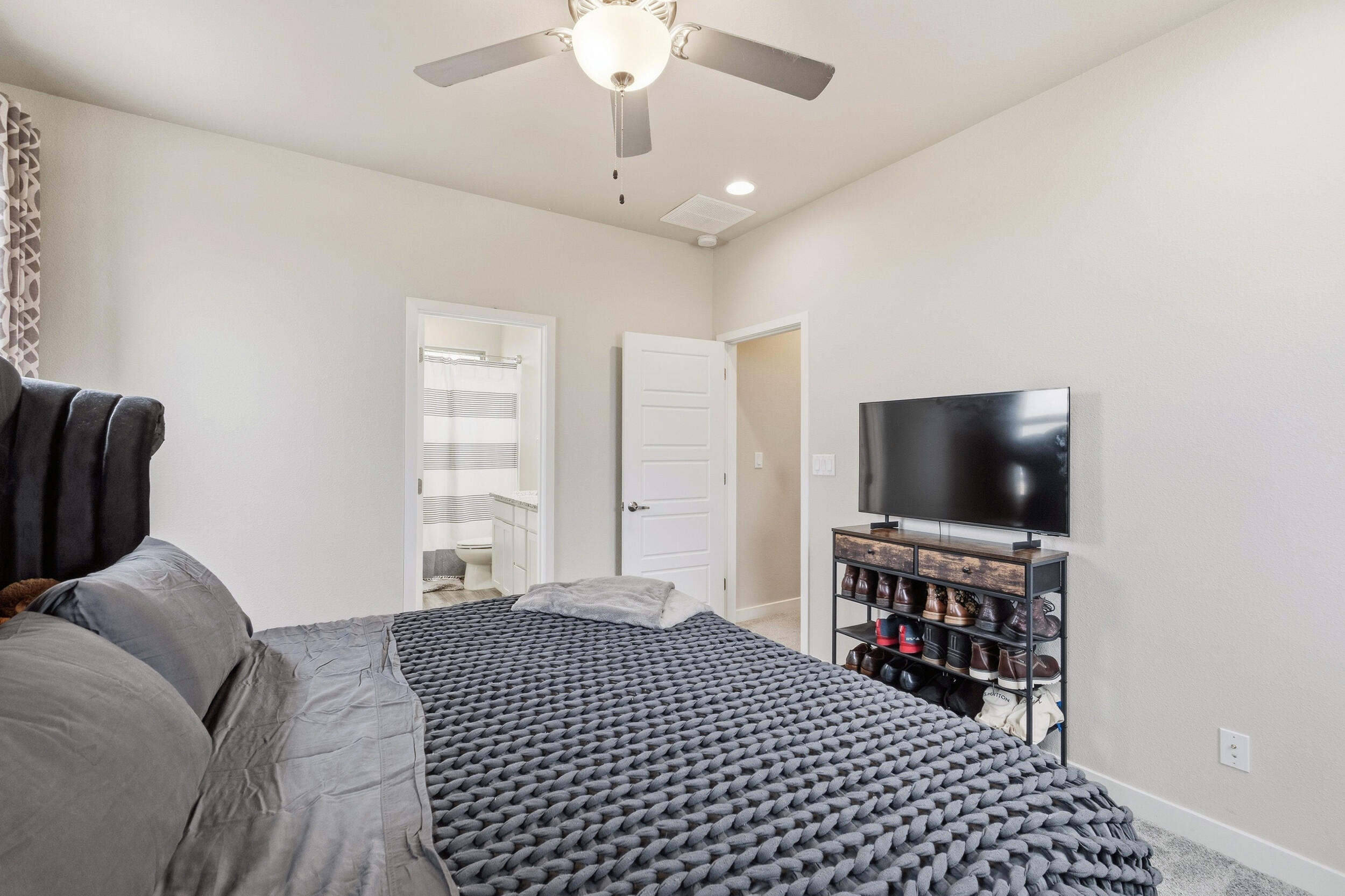 7240 Vista Serena Loop