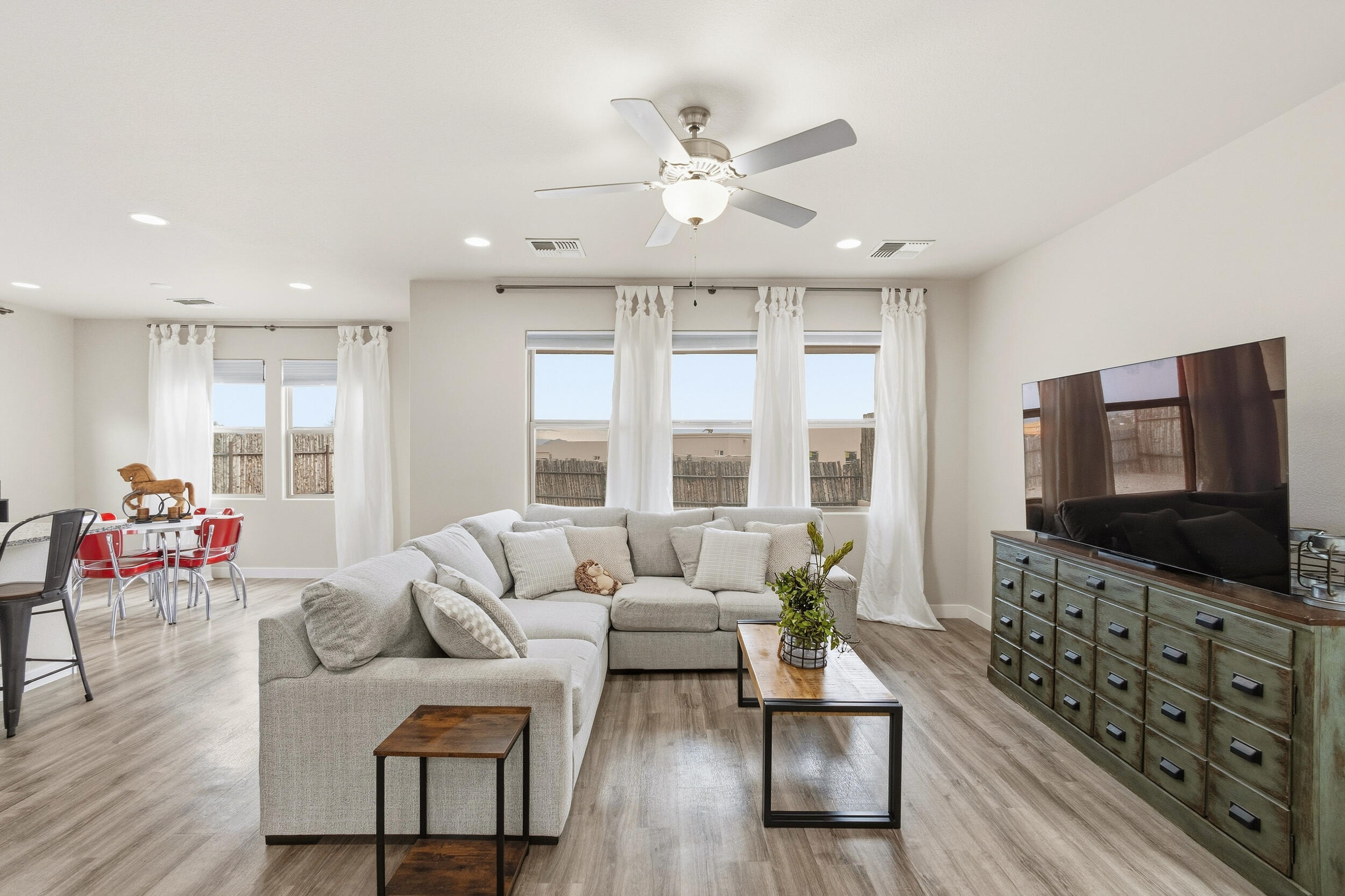 7240 Vista Serena Loop