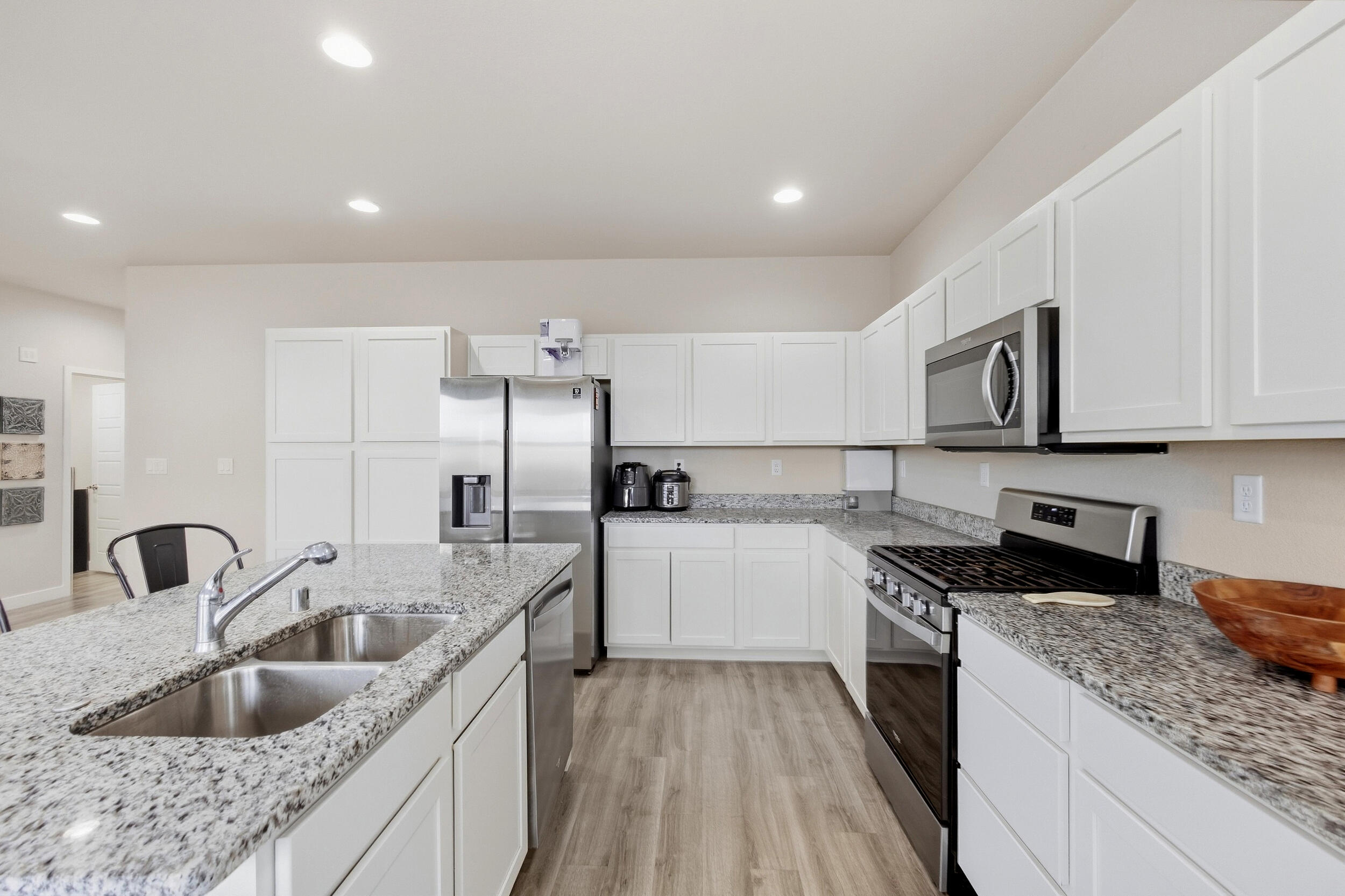 7240 Vista Serena Loop
