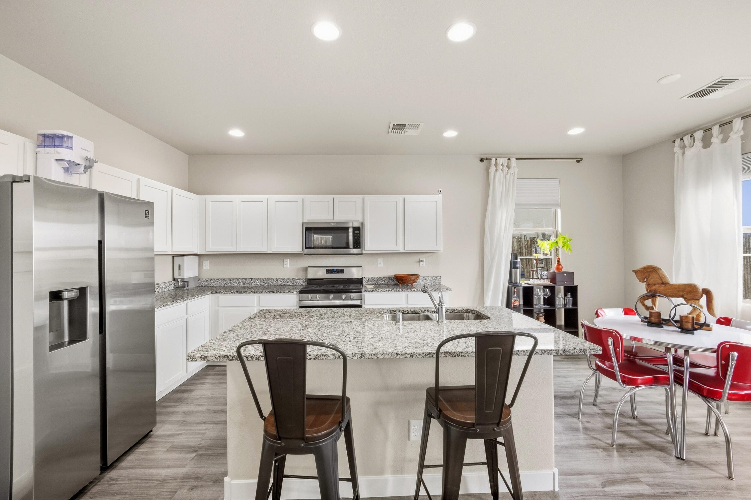 7240 Vista Serena Loop