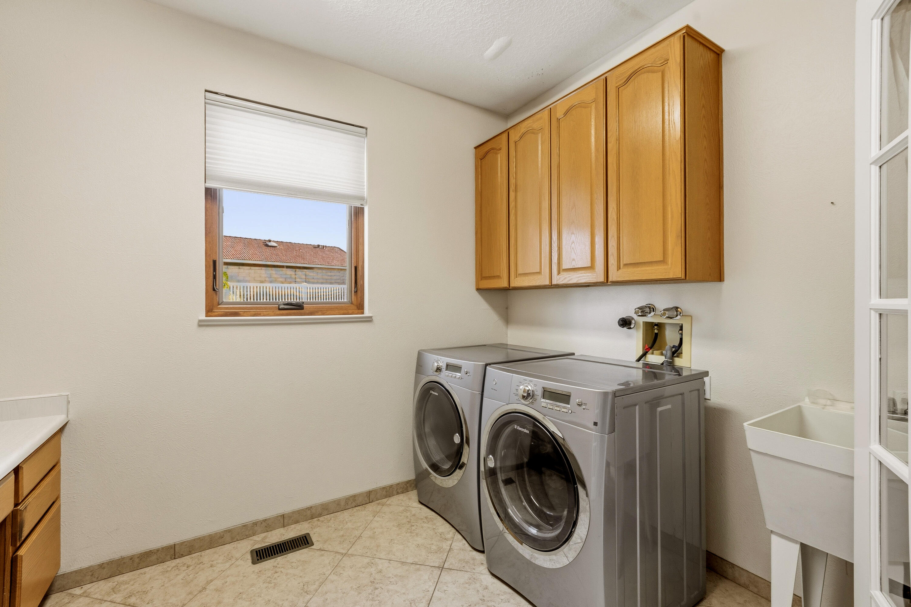 3196 Ashkirk Loop SE