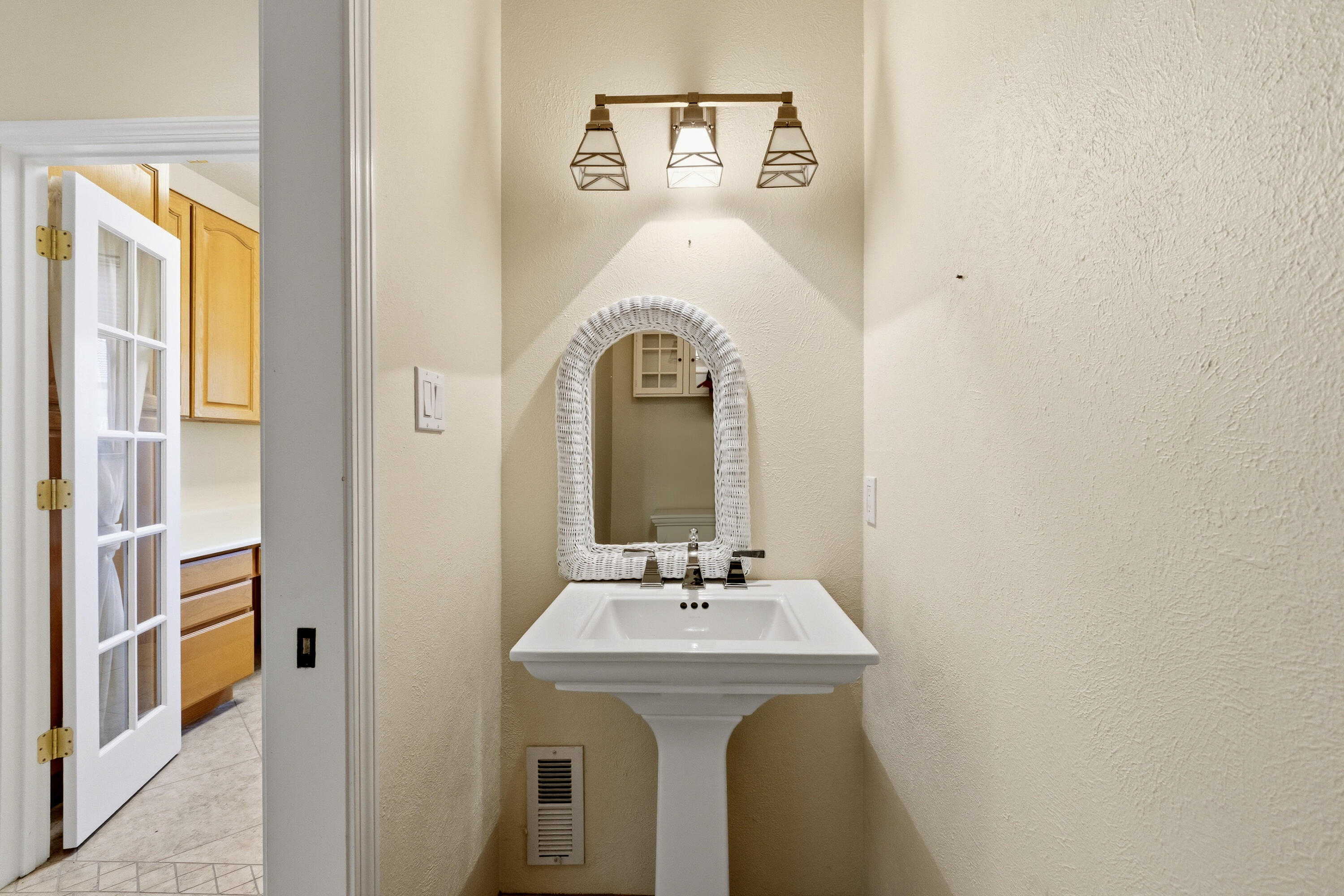 3196 Ashkirk Loop SE