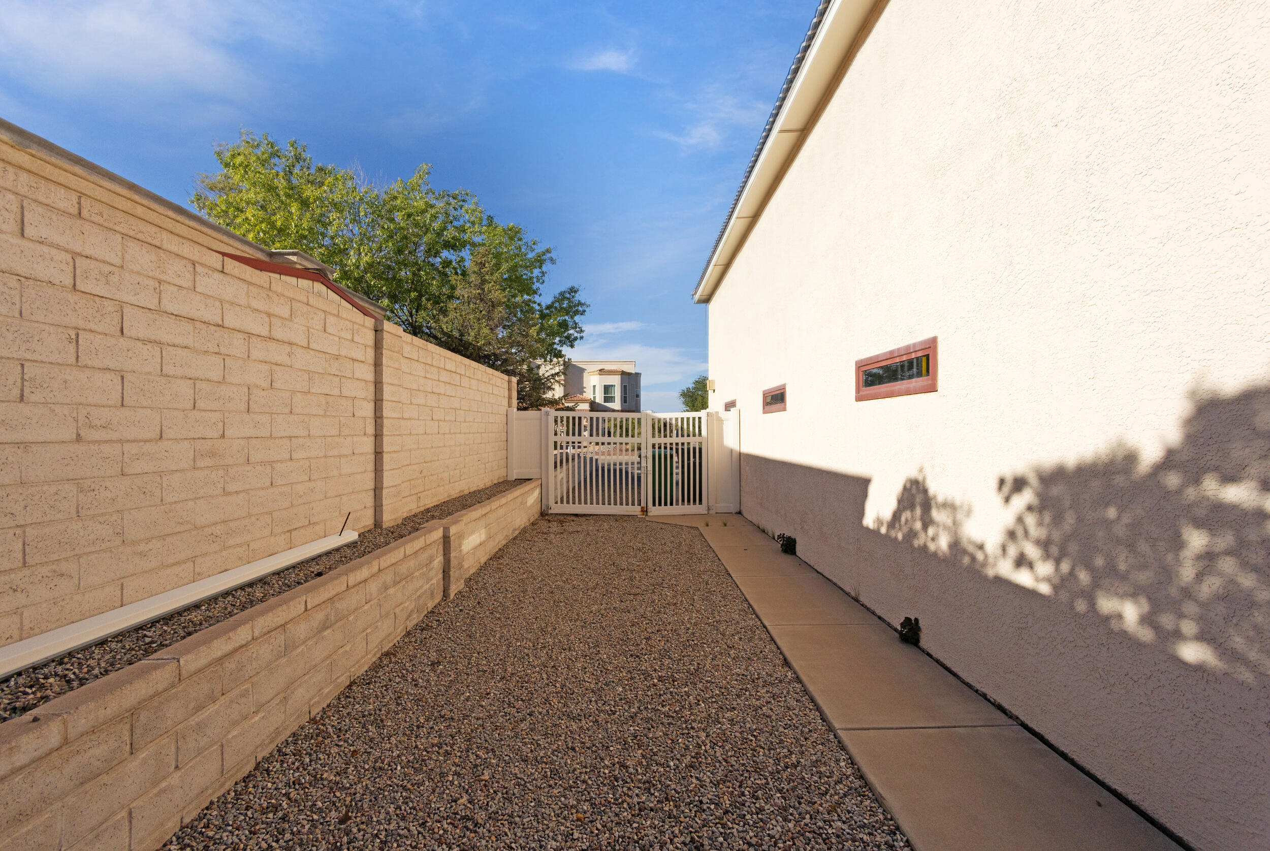 3196 Ashkirk Loop SE
