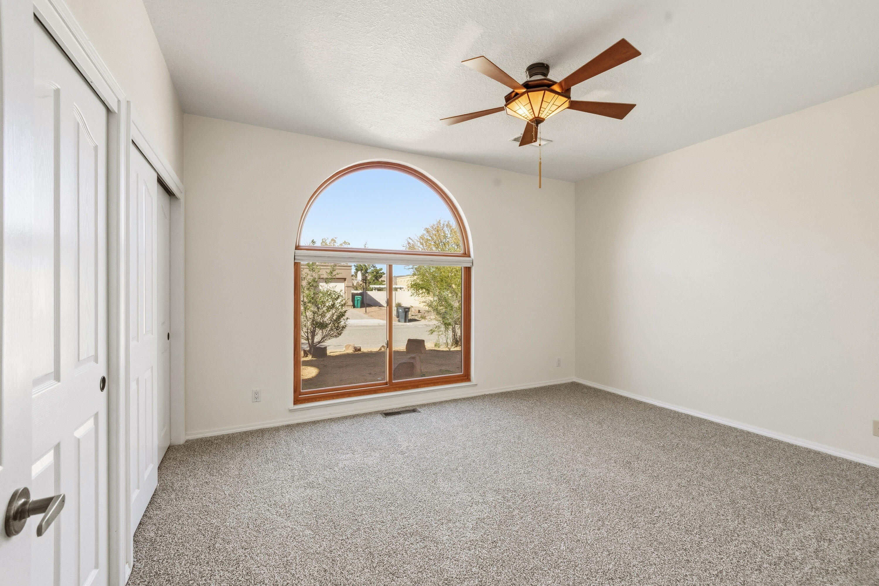 3196 Ashkirk Loop SE