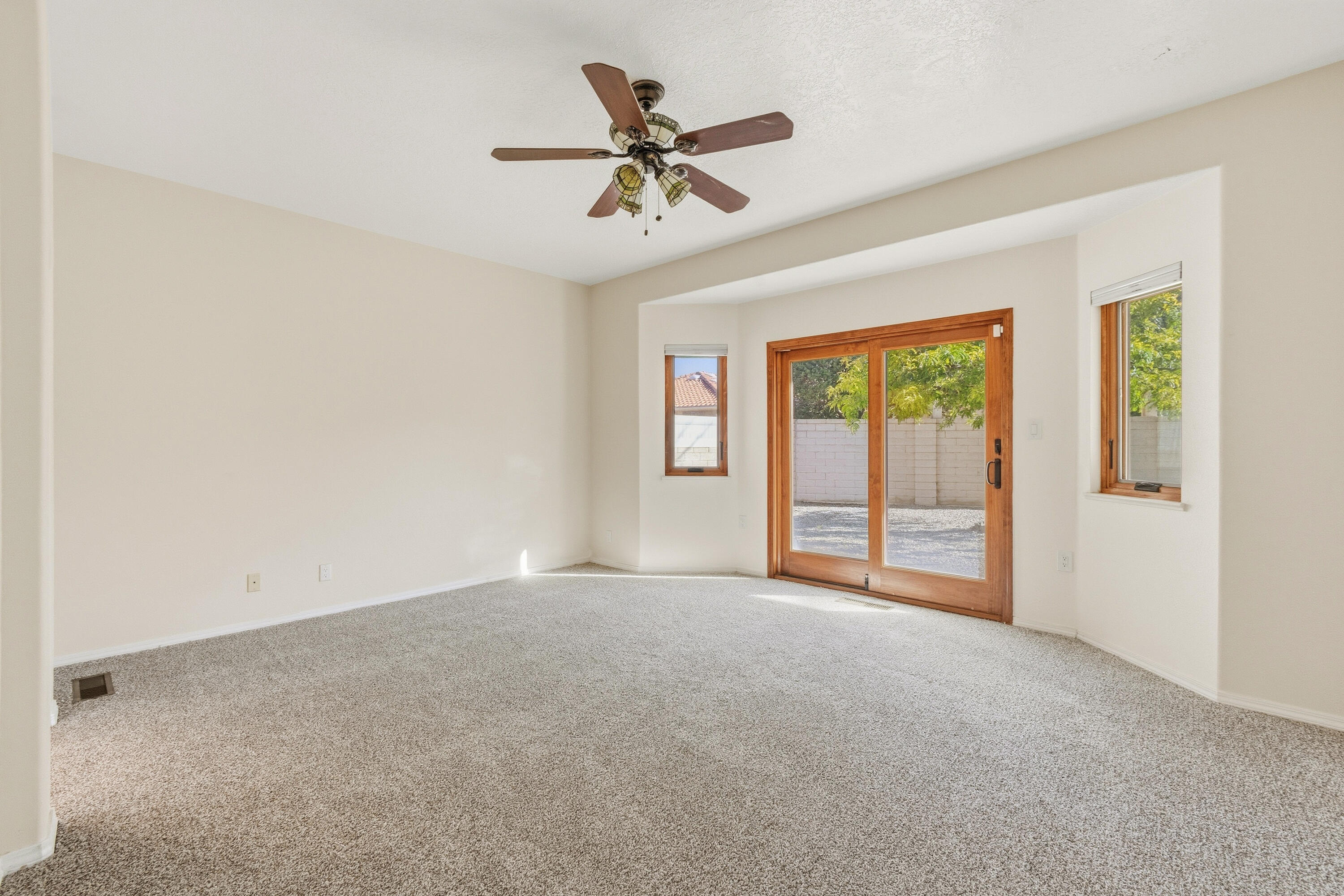 3196 Ashkirk Loop SE