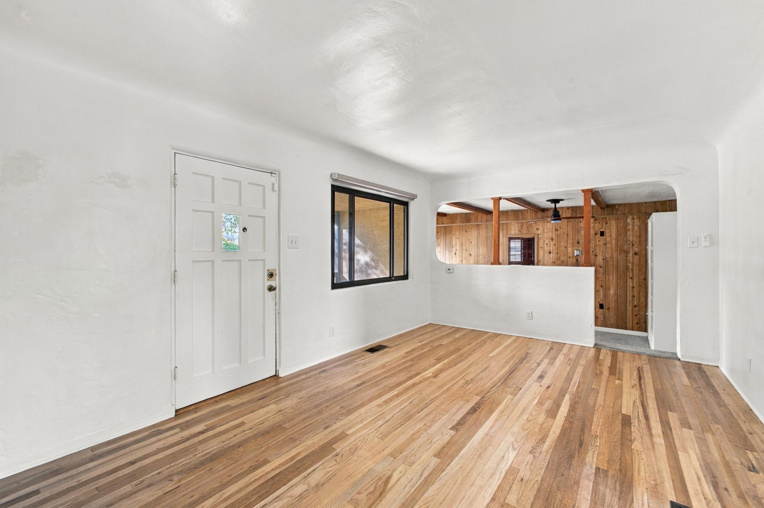218 Quincy Street NE