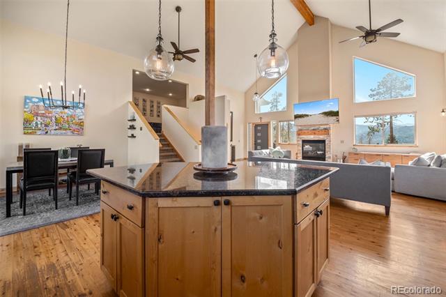 7102 Lynx Lair Road
