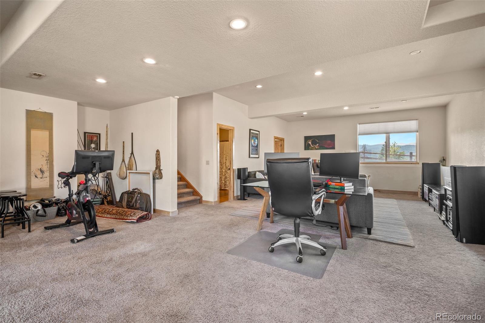 7102 Lynx Lair Road
