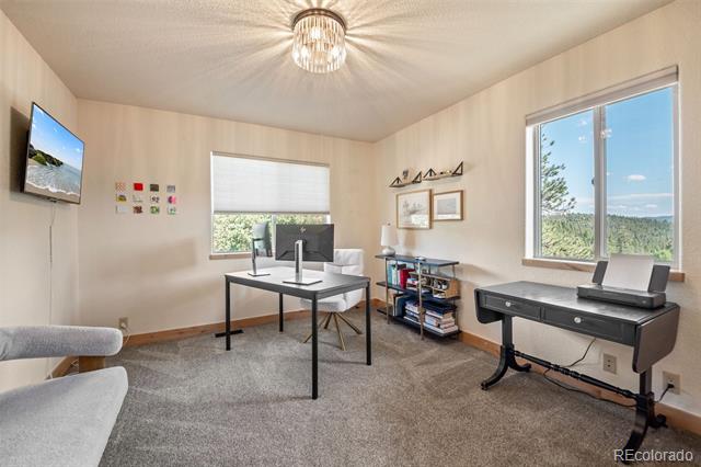 7102 Lynx Lair Road