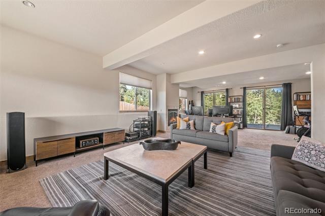7102 Lynx Lair Road