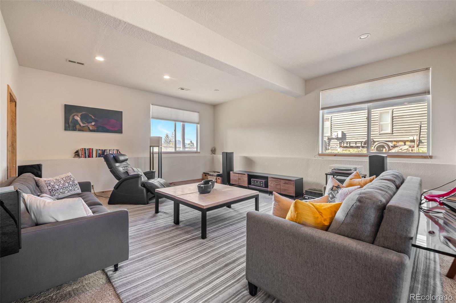 7102 Lynx Lair Road