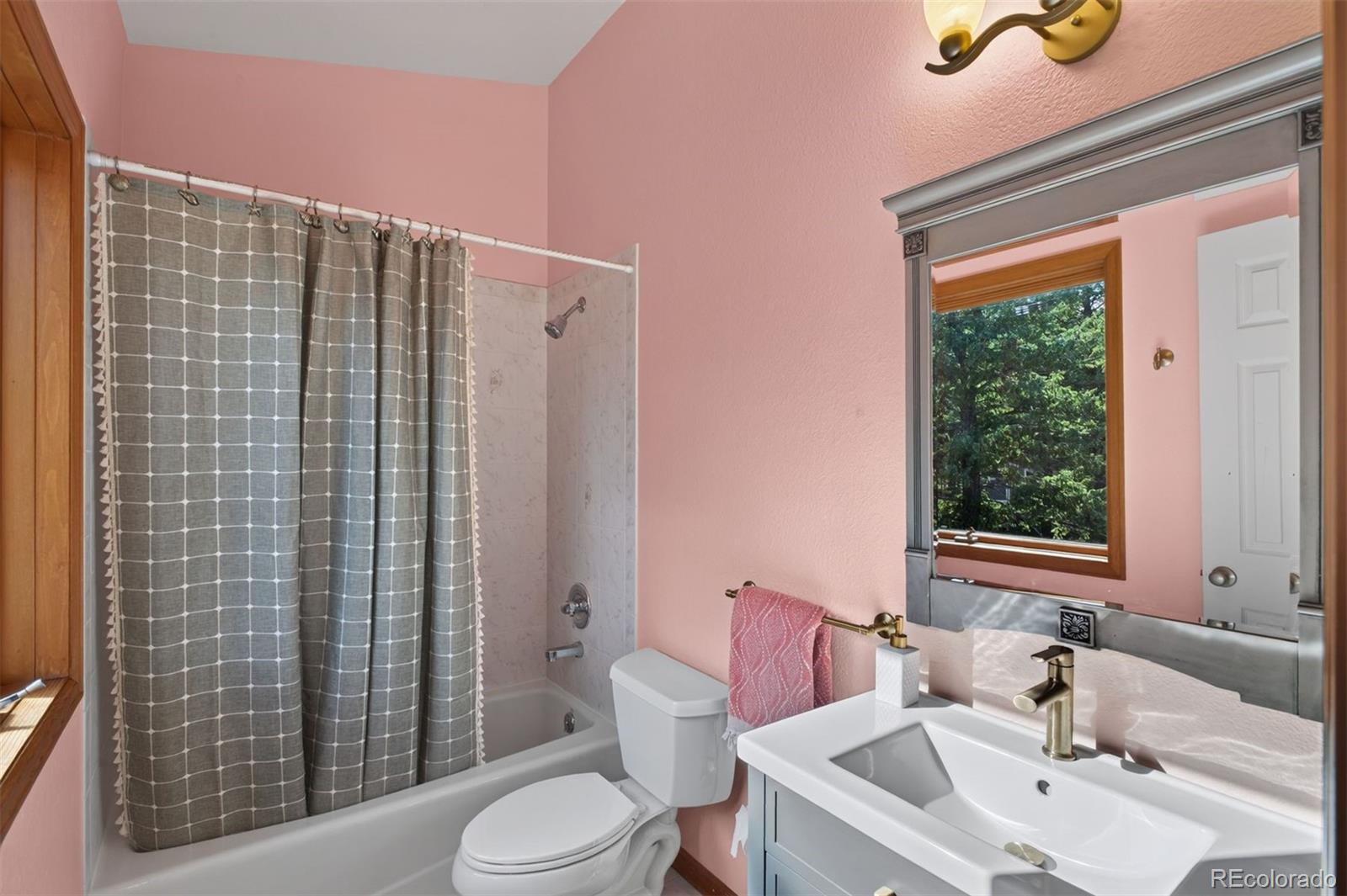 25806 Lost Cabin Trail