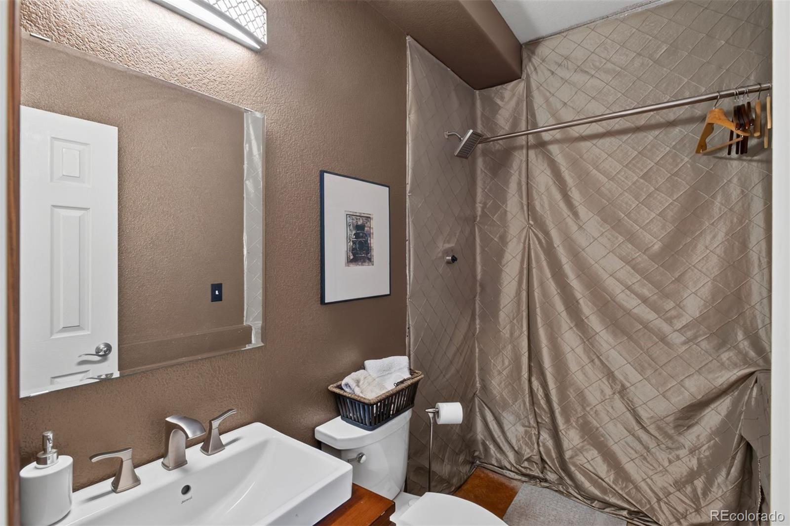 25806 Lost Cabin Trail