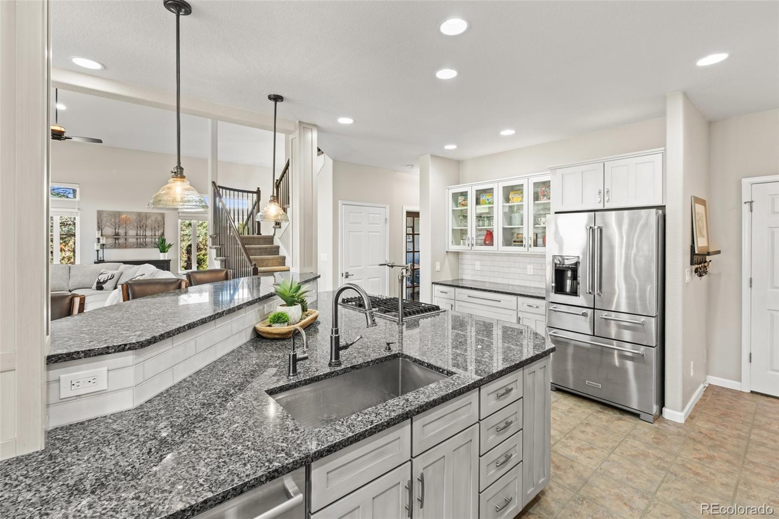 5925 Zinnia Court